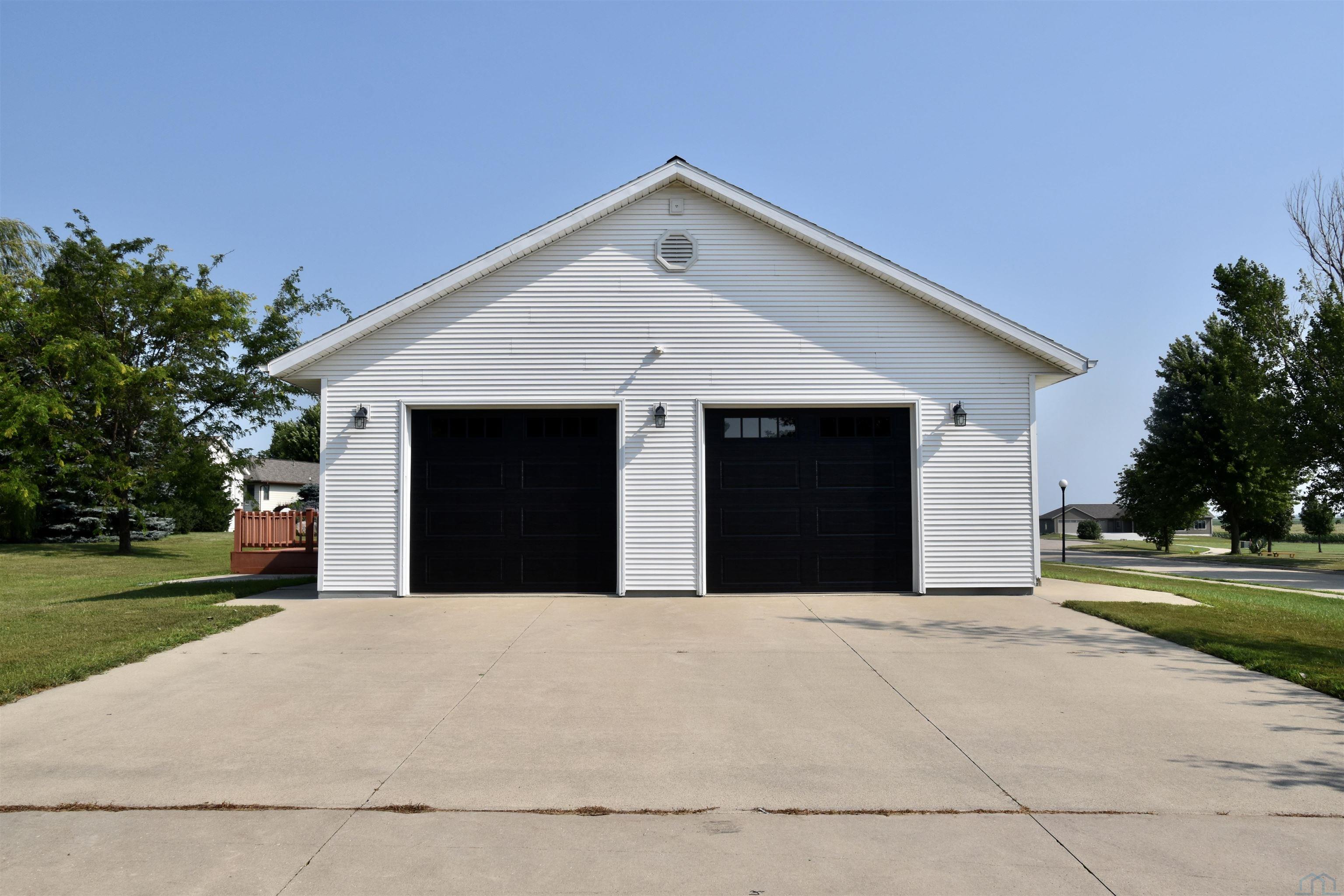 403 NE 13TH AVE, Sibley, Northwest Iowa, photo 8