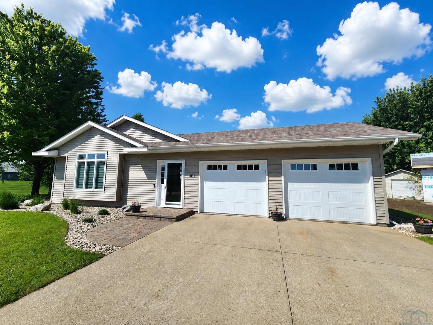 1165 6th Ave. Circle NE						  						 , Sioux Center						 , IA						  51250						  