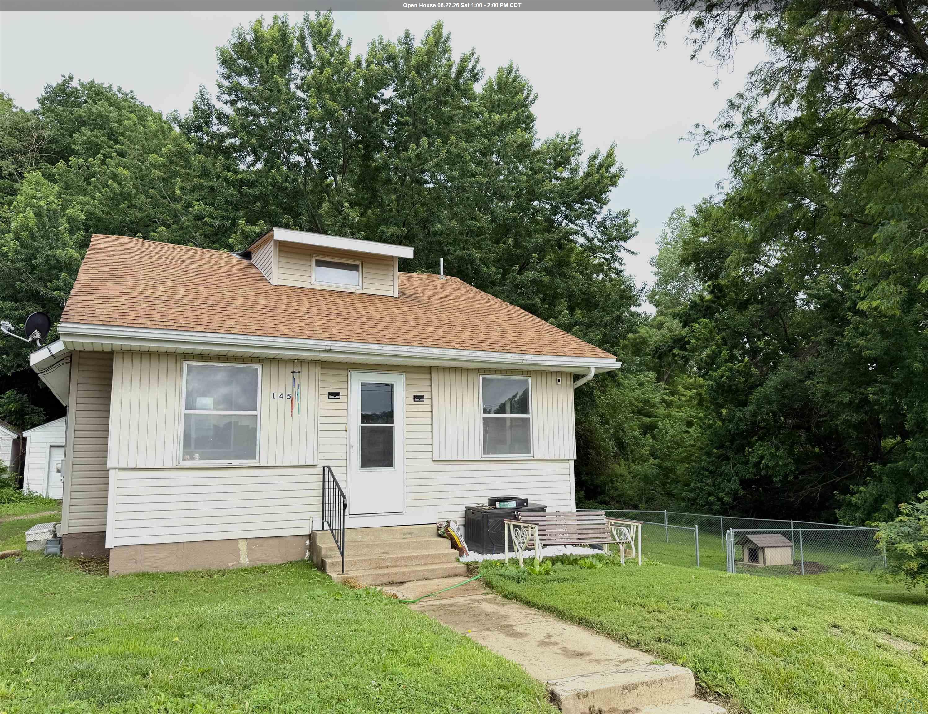 1457 Rustin St. S, Sioux City, IA 51106 