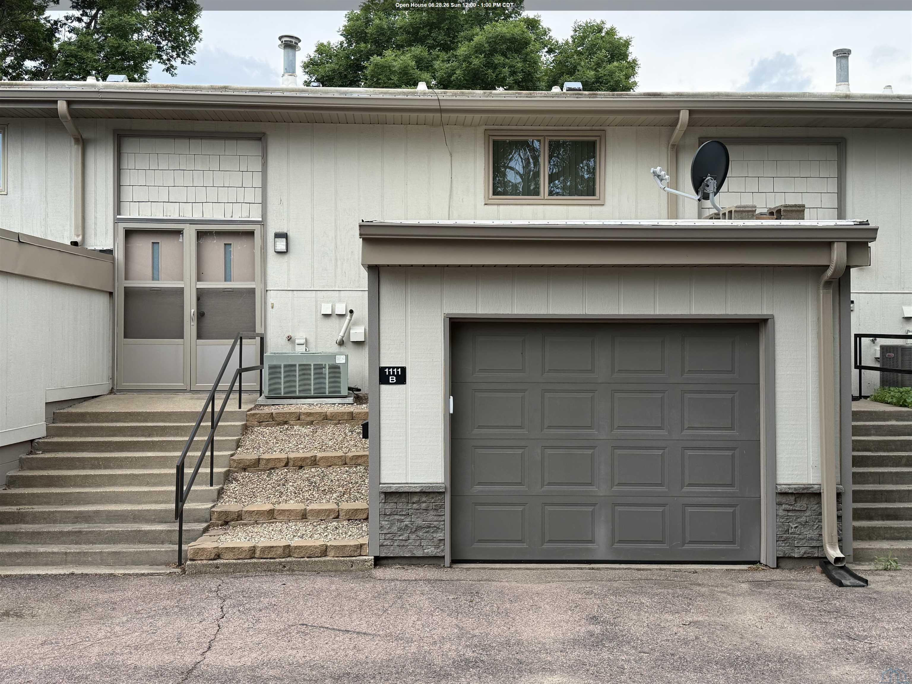 1111 Council Oak #Apt B, Sioux City, IA 51101 