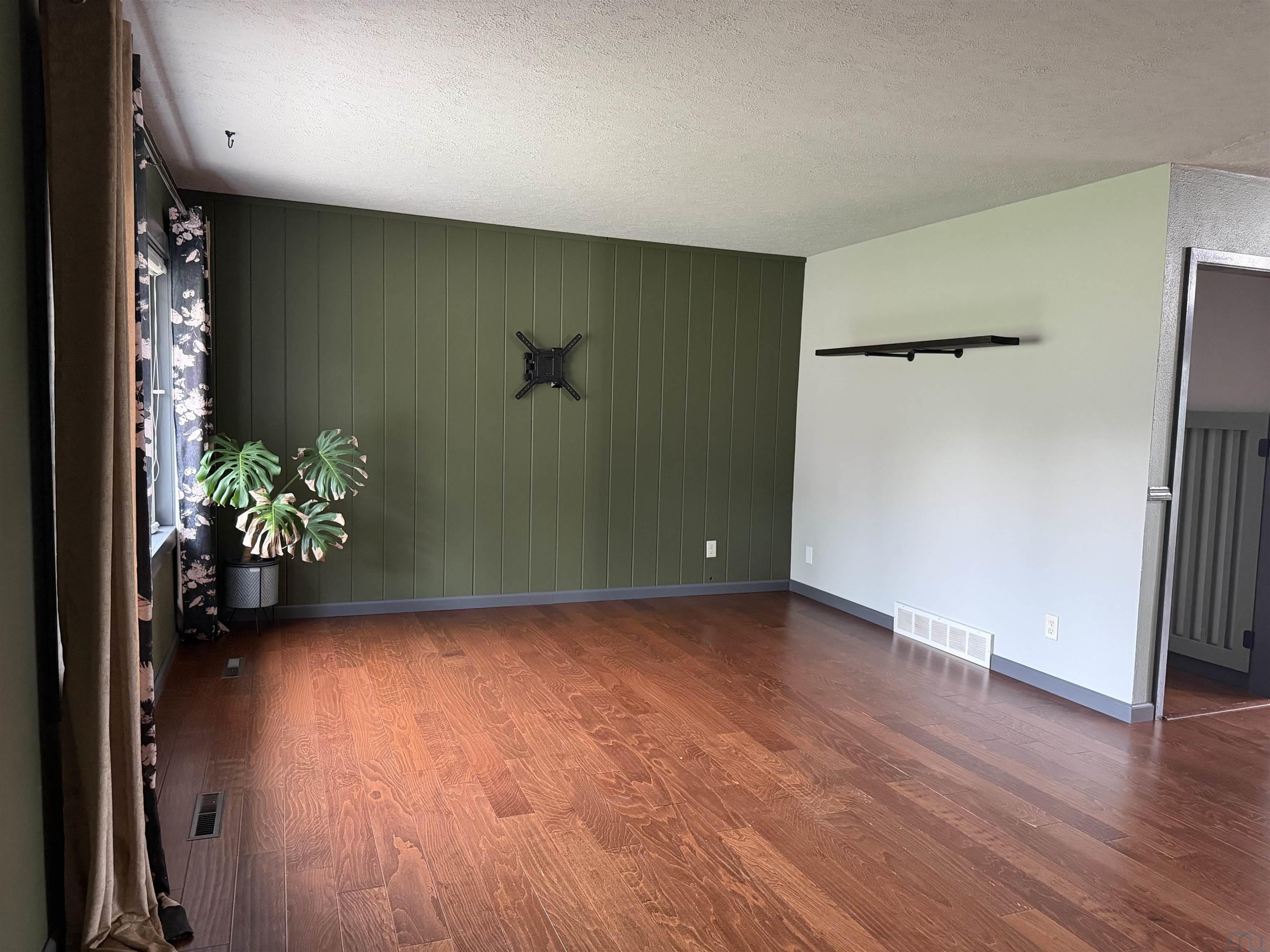 MLS #833301