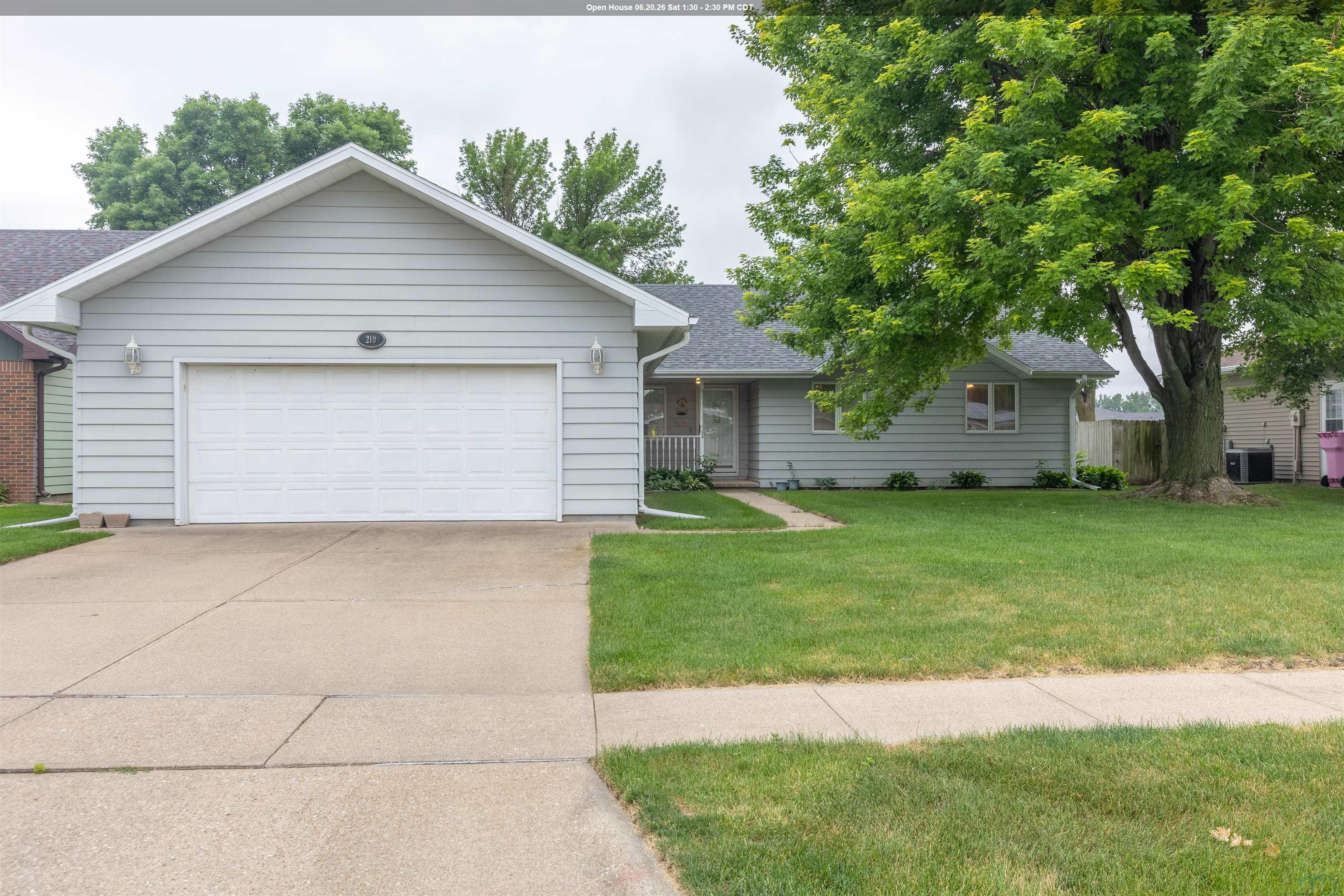210 Carriage Lane, Sergeant Bluff, IA 51054 