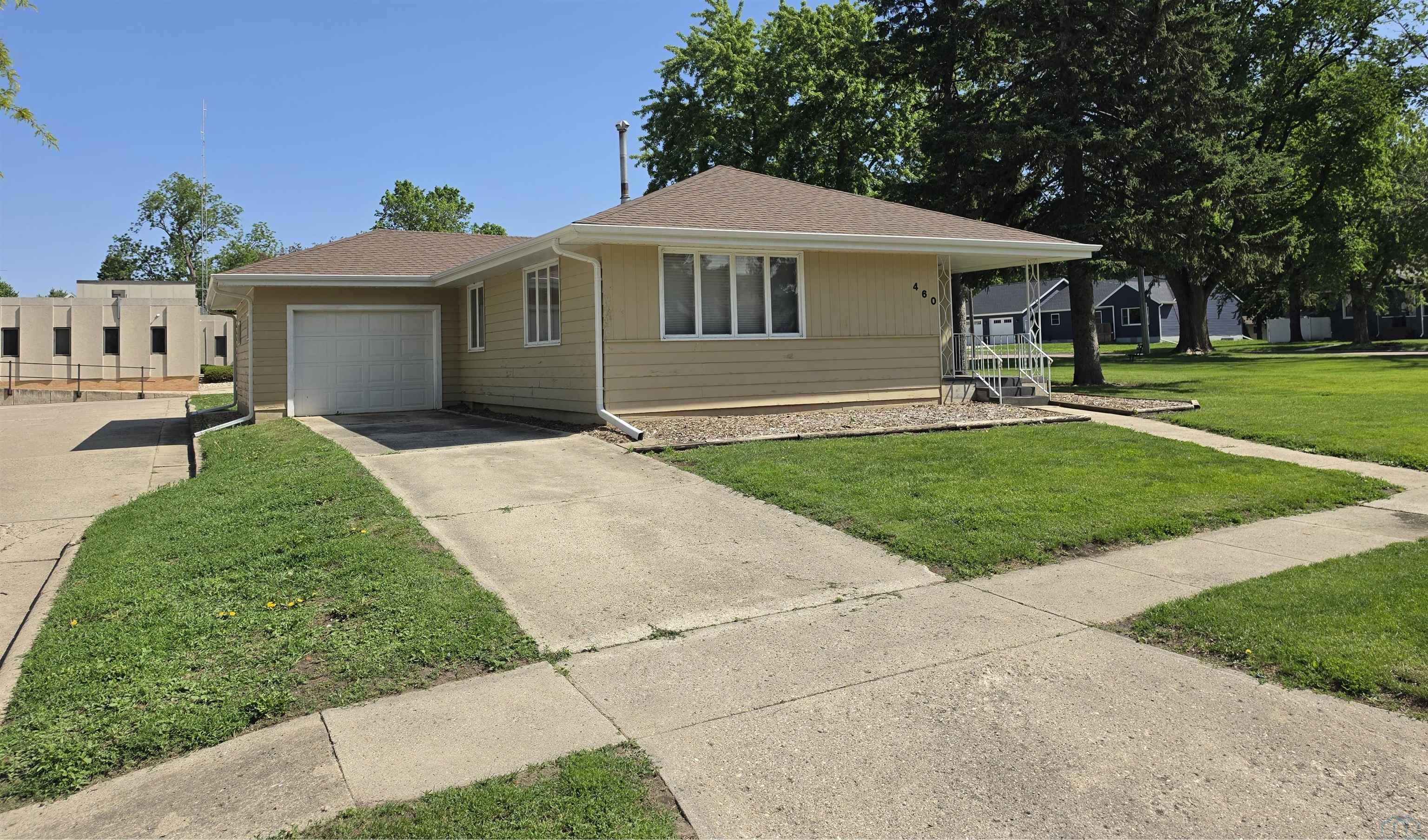 460 & 480 2nd St NE, Primghar, IA 51245 