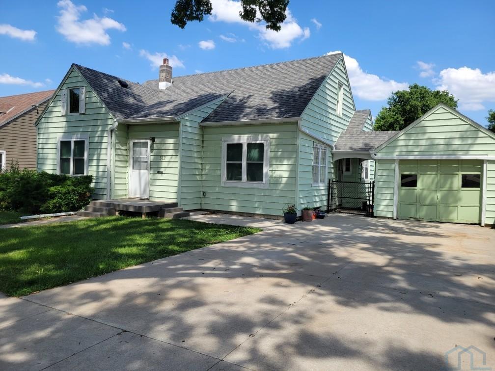 512 Adams St S, Rock Rapids, IA 51246 