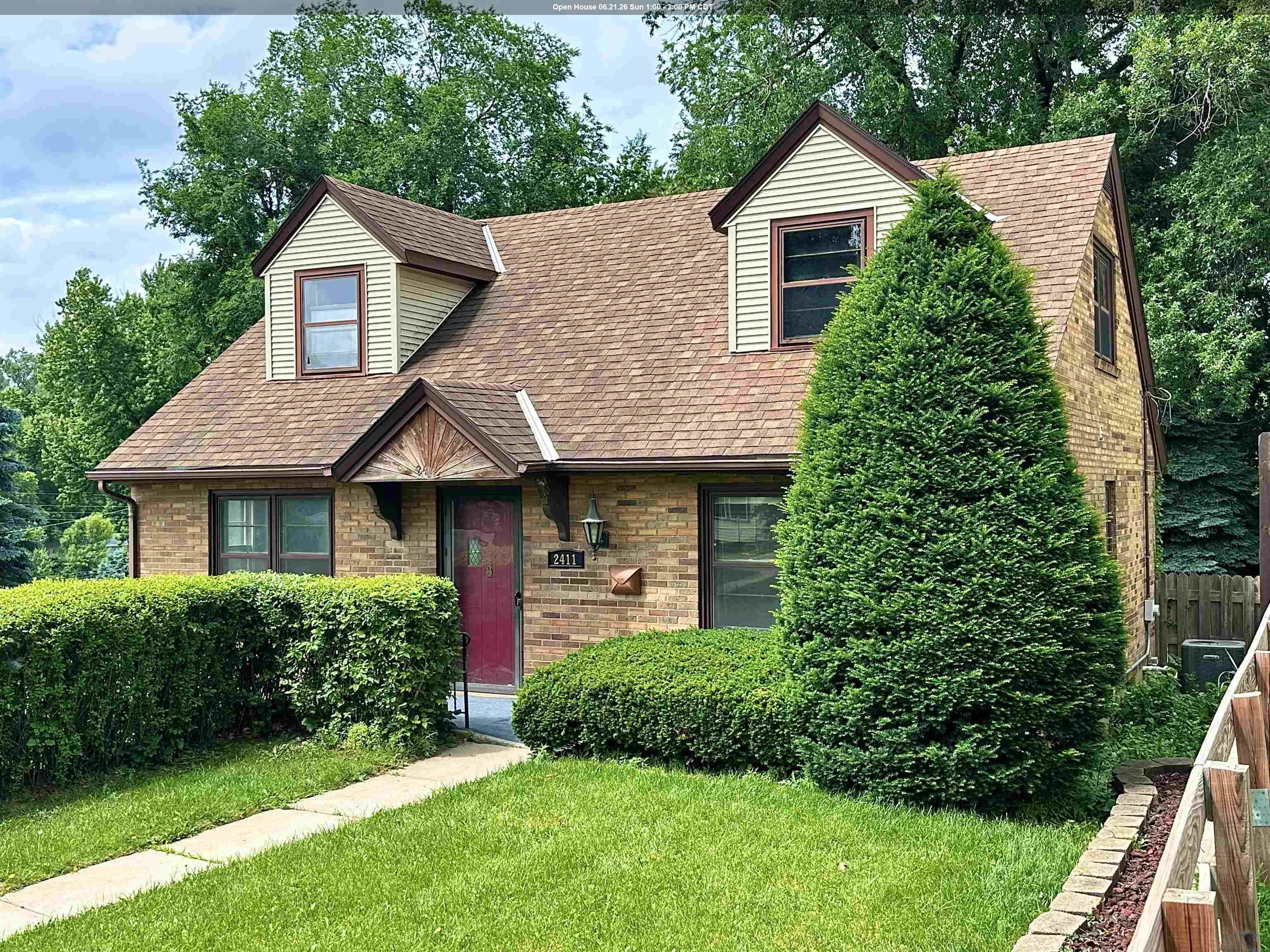 2411 ALLAN ST, Sioux City, IA 51103 