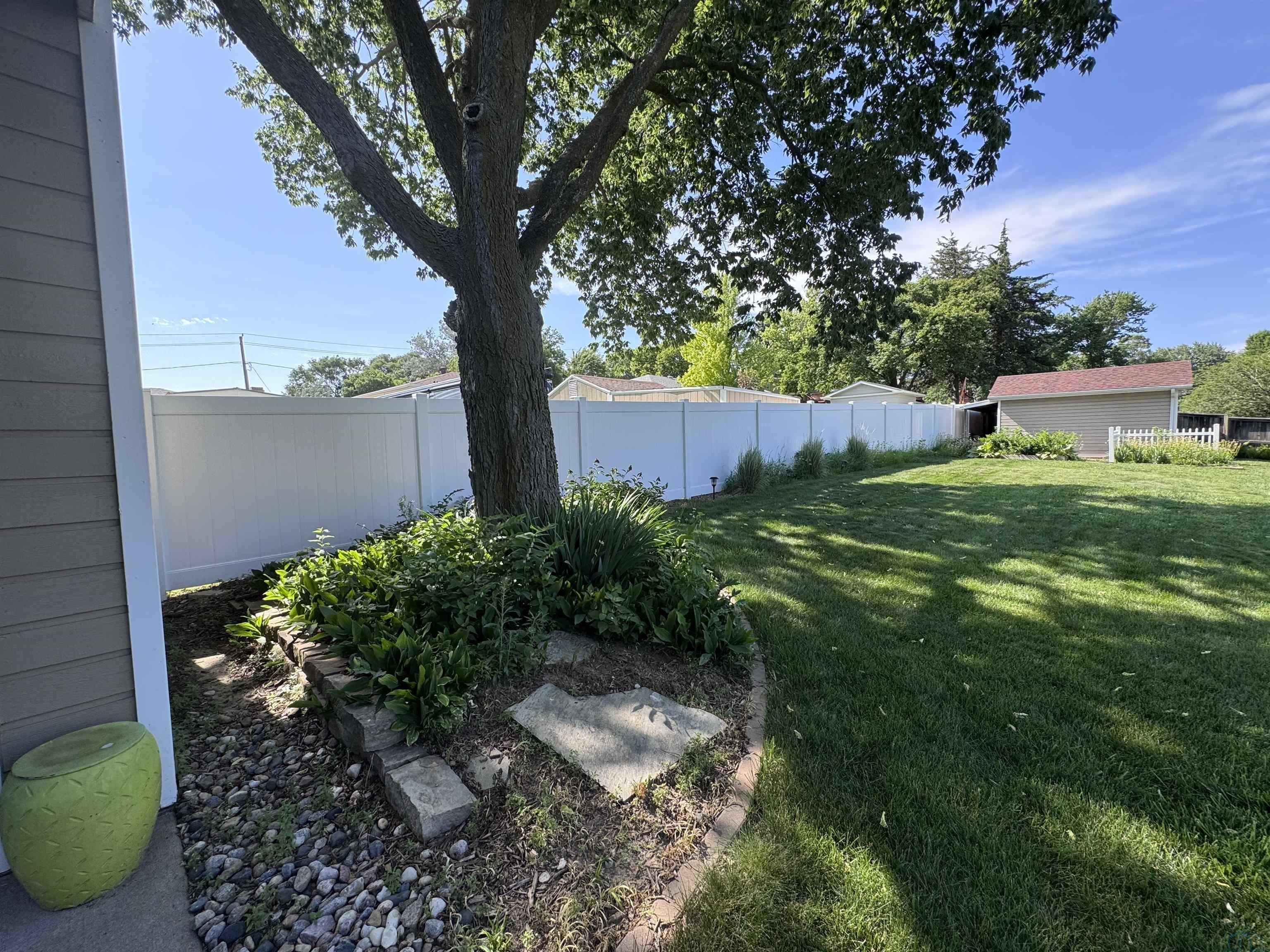 MLS #833330