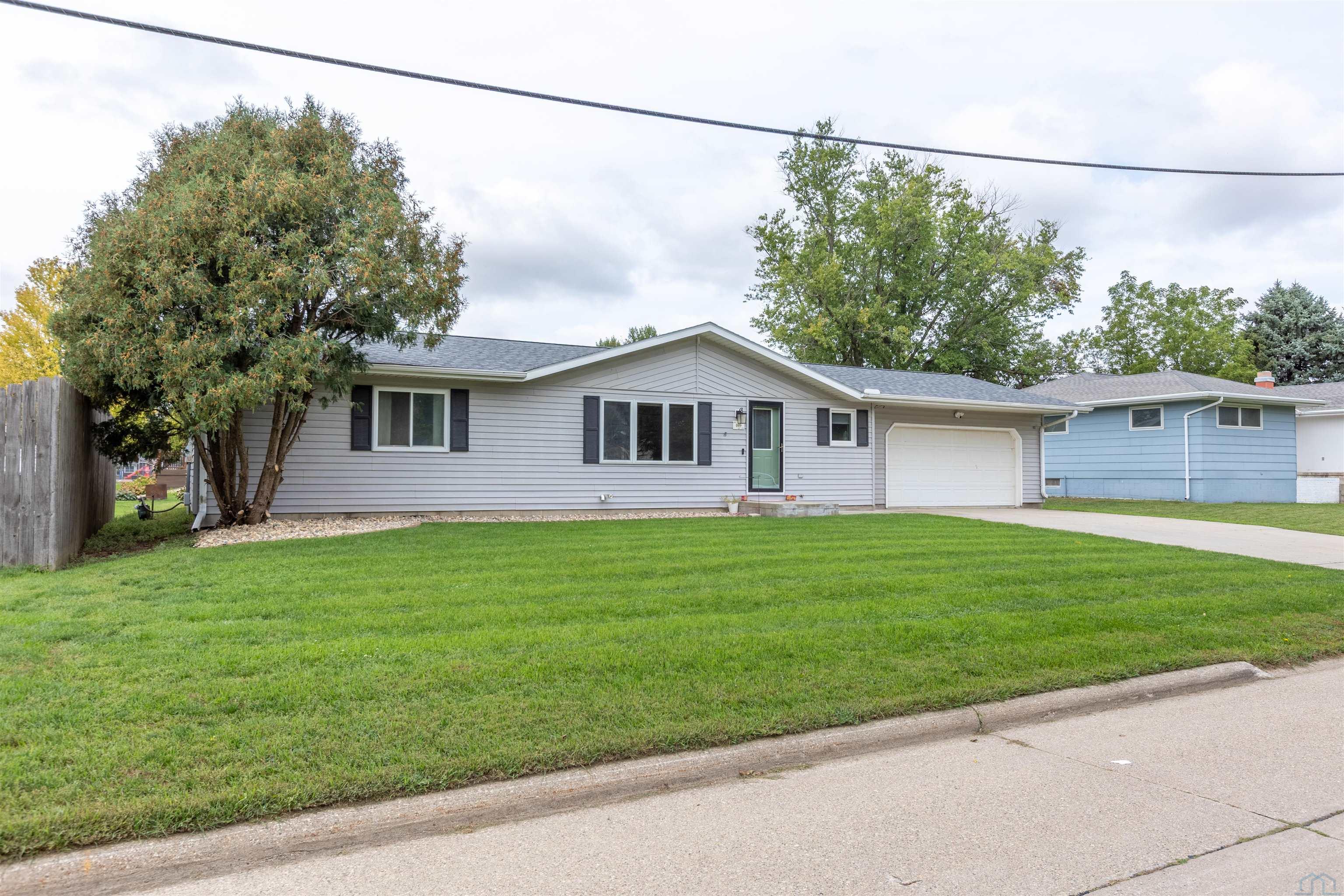 409 Elm Street, Sloan, IA 51055 