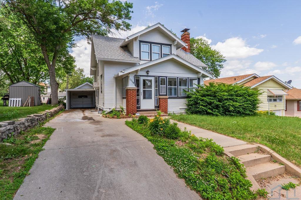 1119 SAINT MARYS ST S, Sioux City, IA 51106 