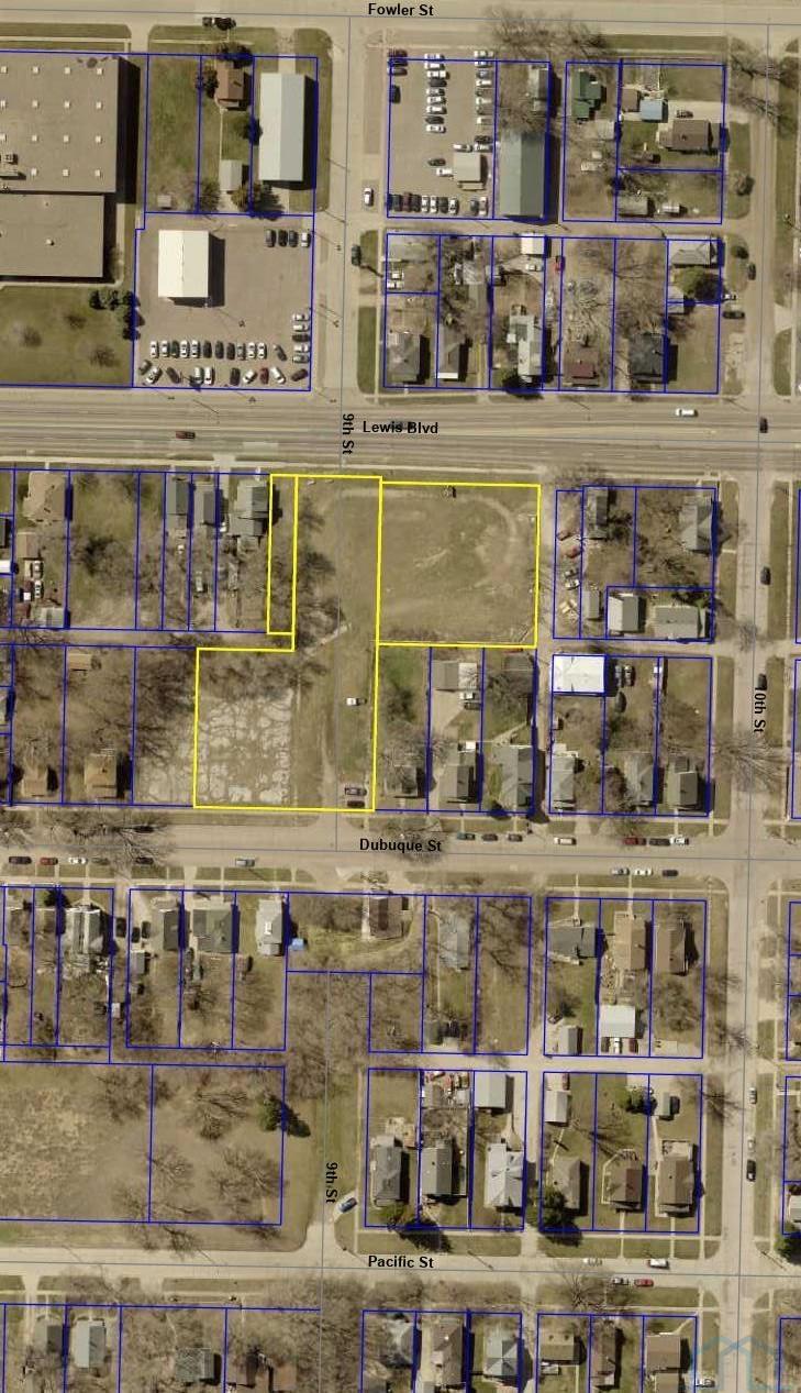 904-822-821 Lewis Blvd  Dubuque St, Sioux City, IA 51105 