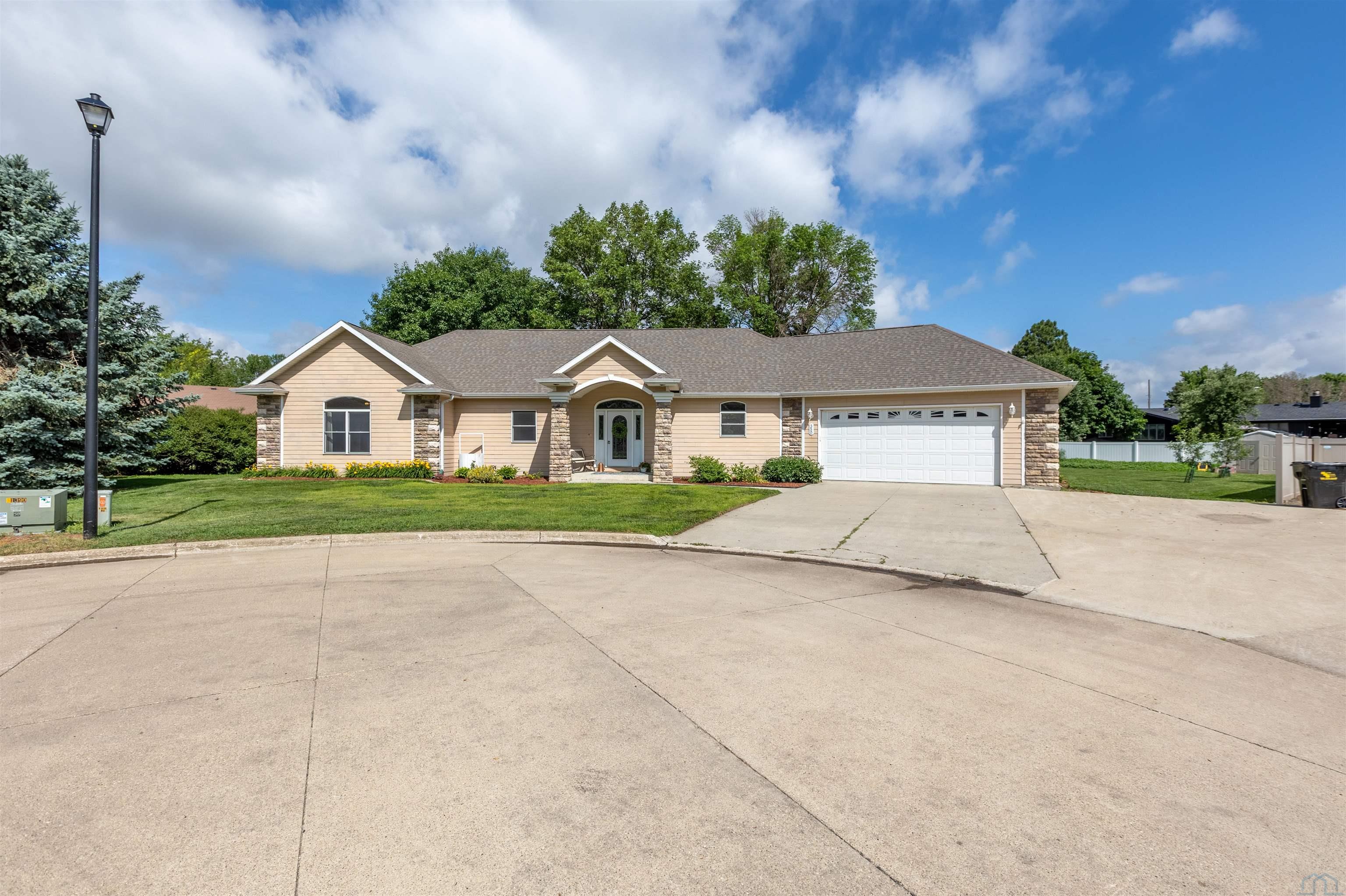 350 Pike Ct., Whiting, IA 51063 