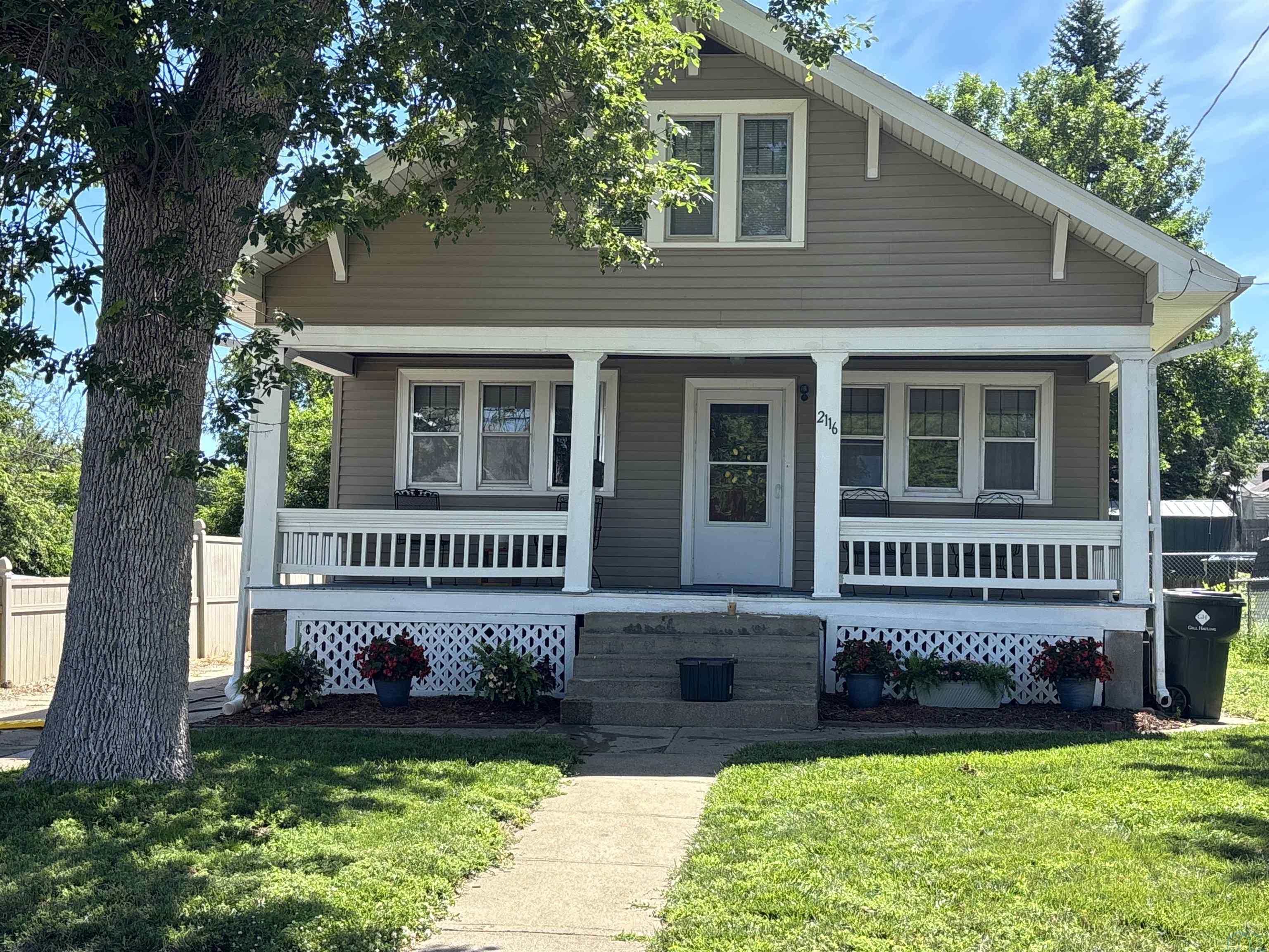 2116 Paxton St S, Sioux City, IA 51106 