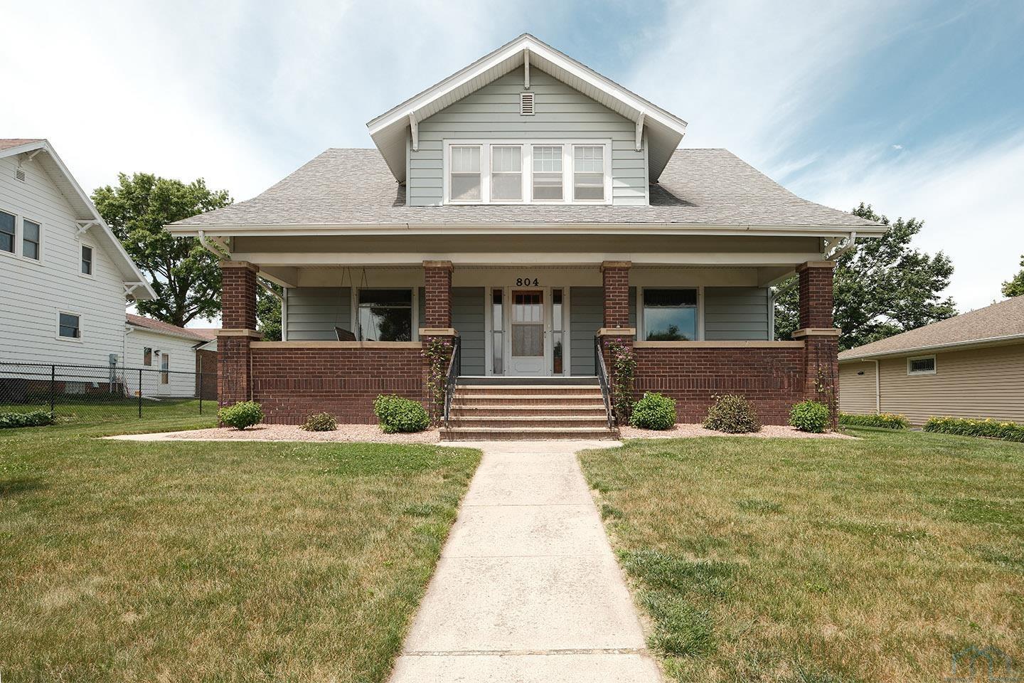 804 6th Ave, Alton, IA 51003 