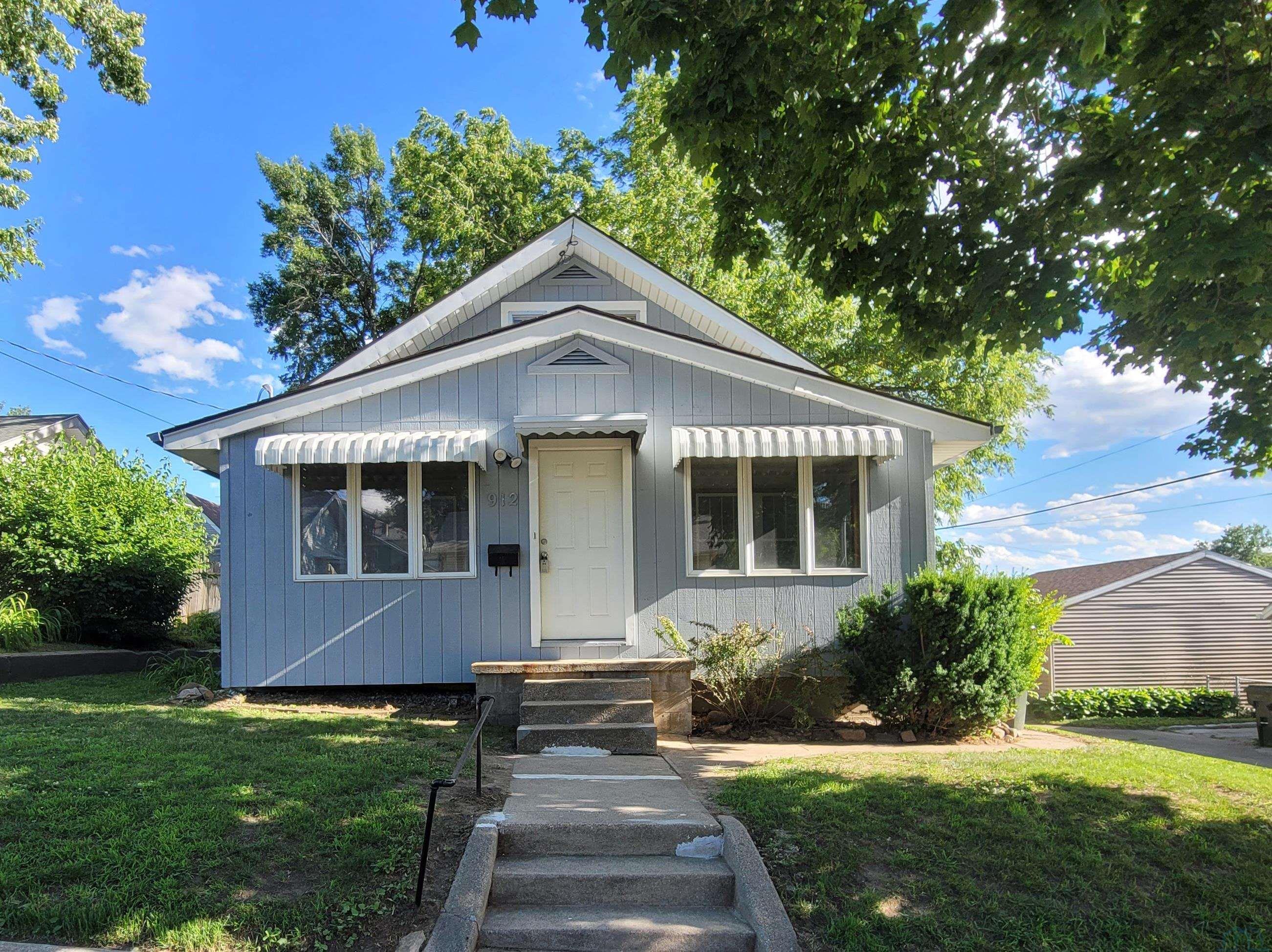912 26TH ST, Sioux City, IA 51104 
