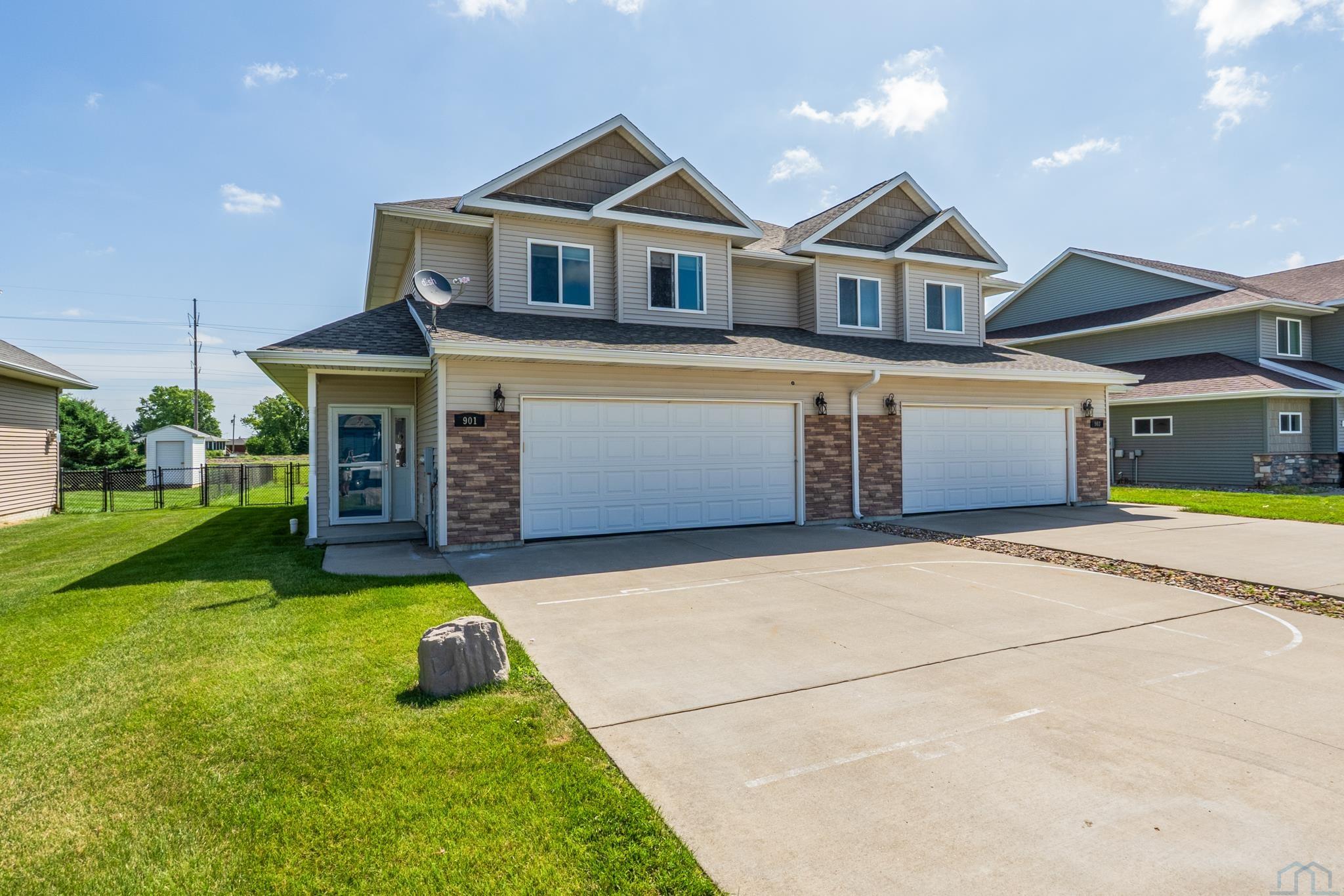 901 Coffie Farm Rd., Sioux City, IA 51054 