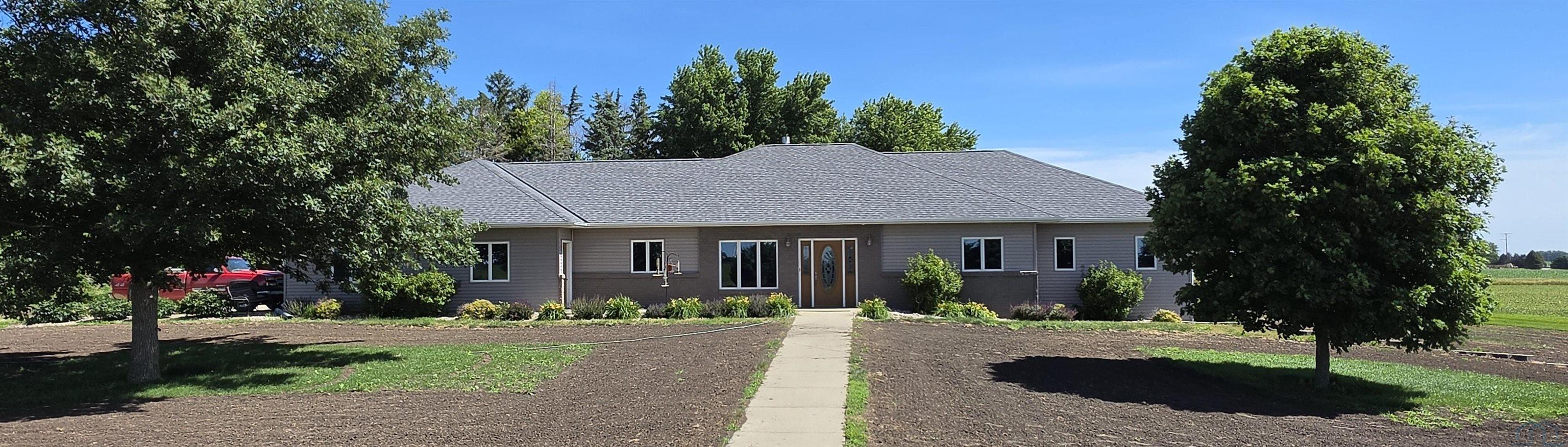 6173 310th St, Sanborn, IA 51248 