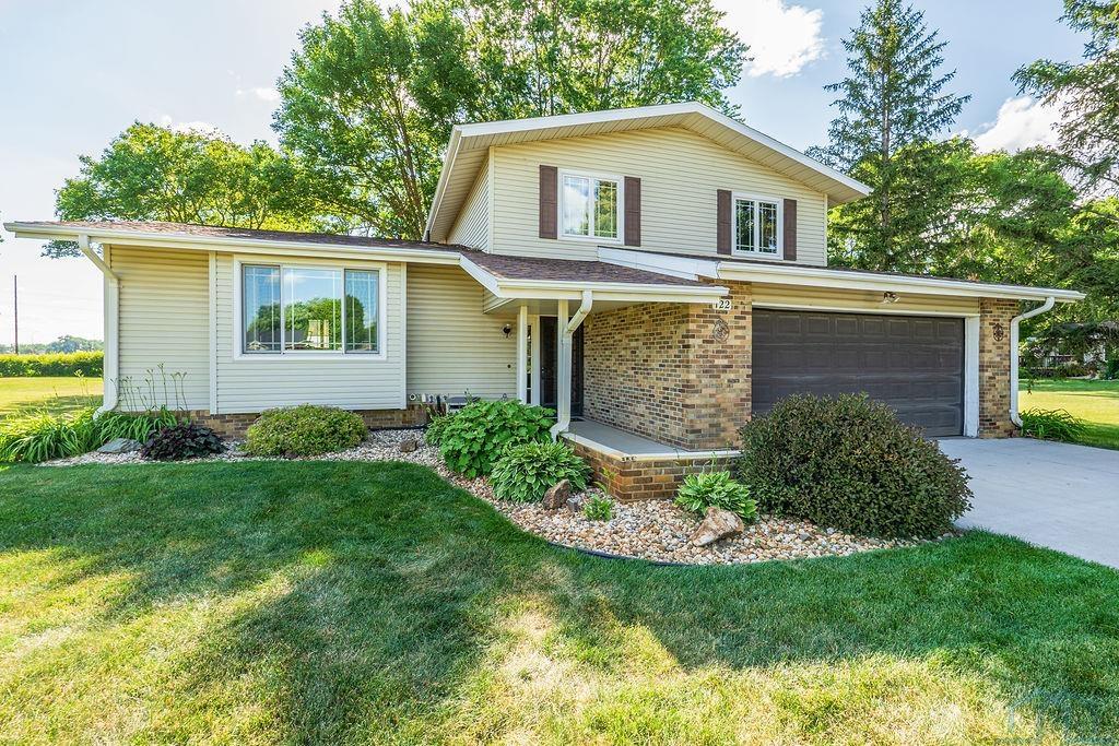 122 Pioneer Valley Dr, Sergeant Bluff, IA 51054 
