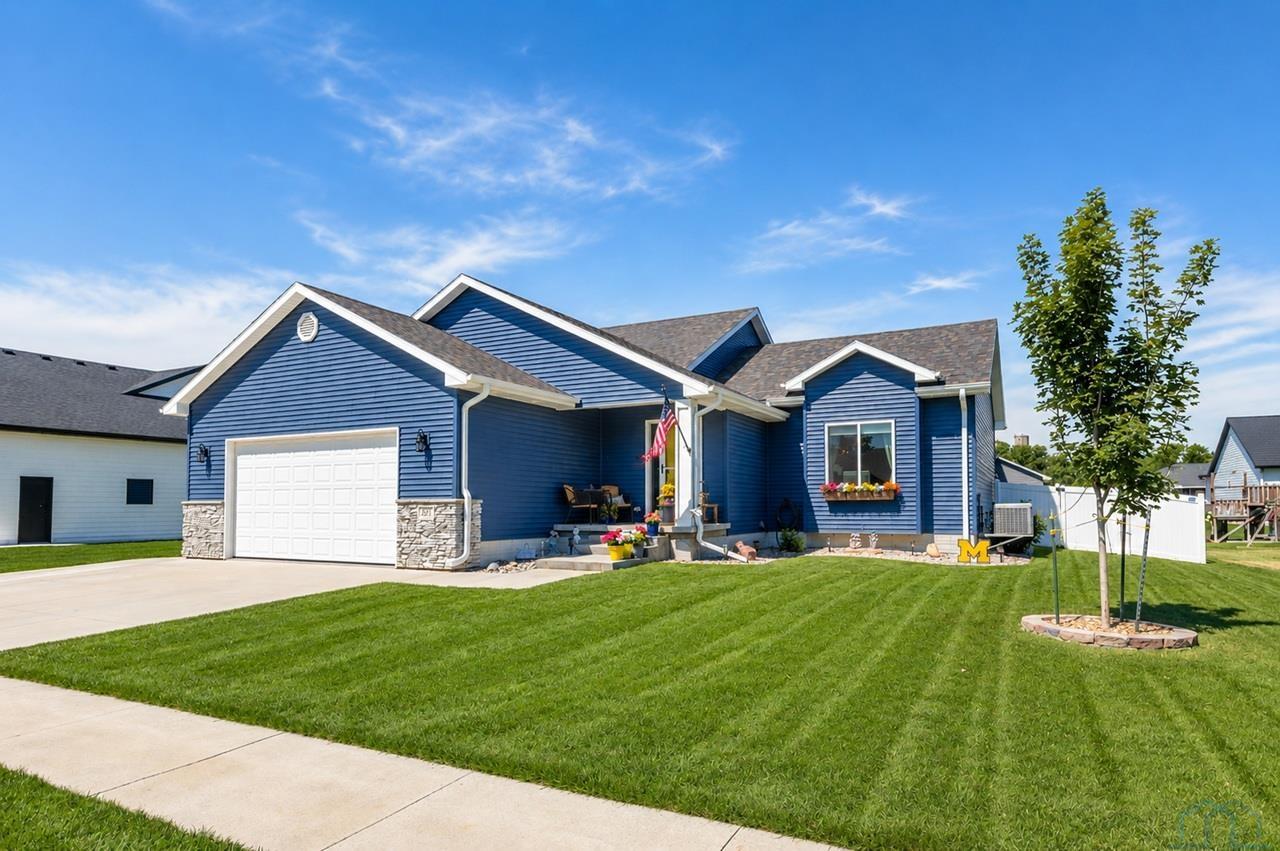 221 Cedar Street, Sloan, IA 51055 