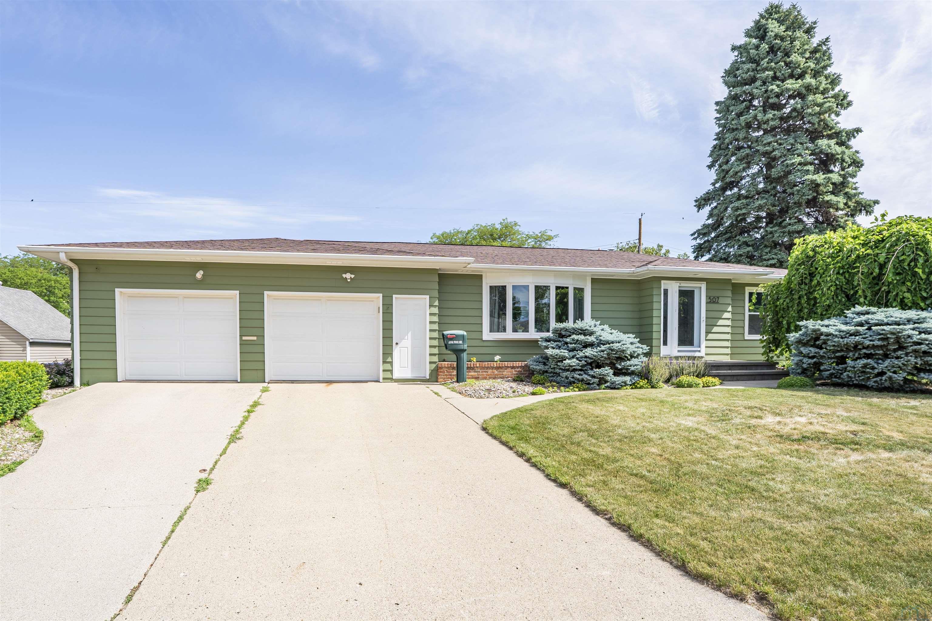 507 Lee Dr