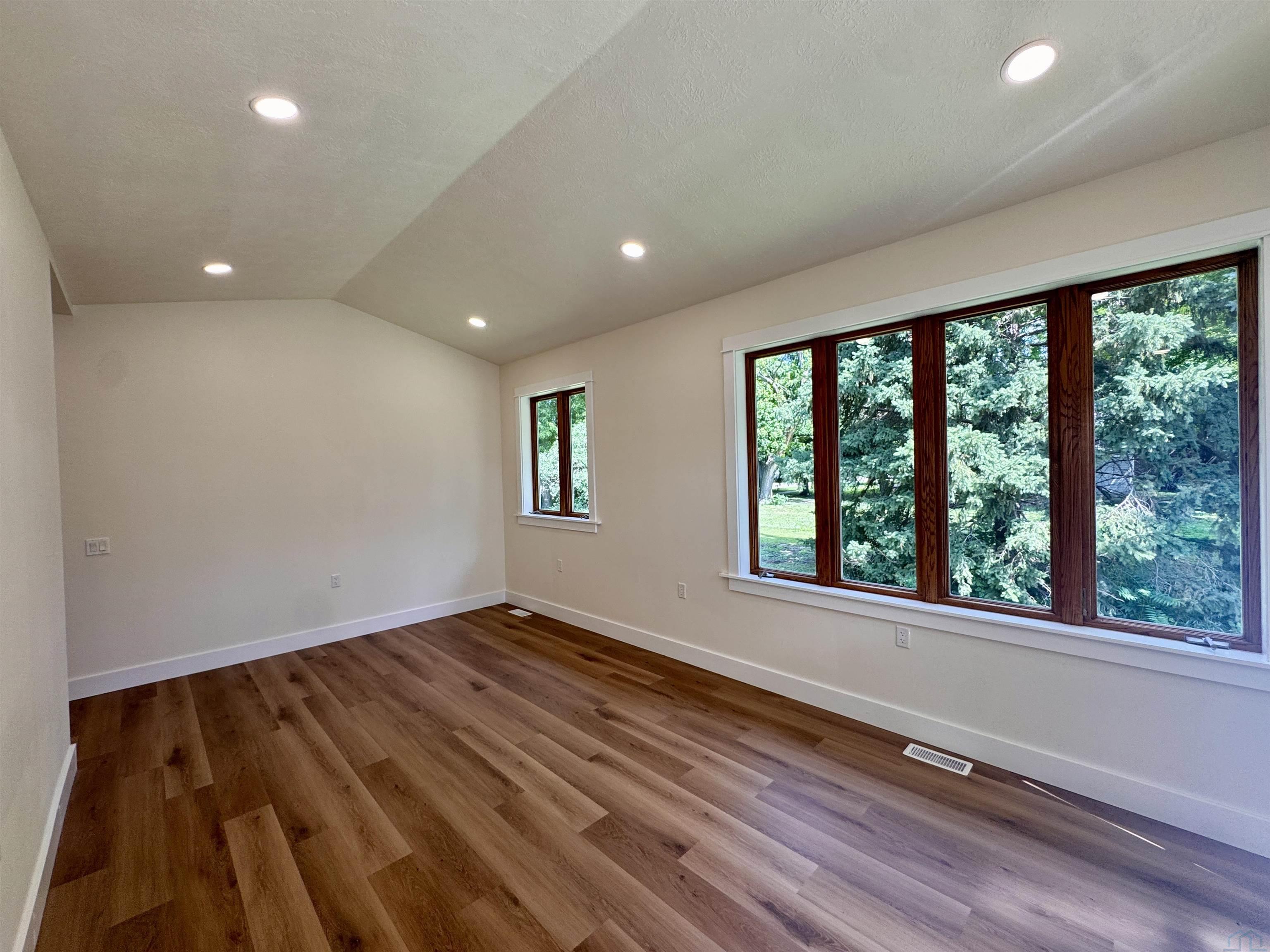 MLS #833503