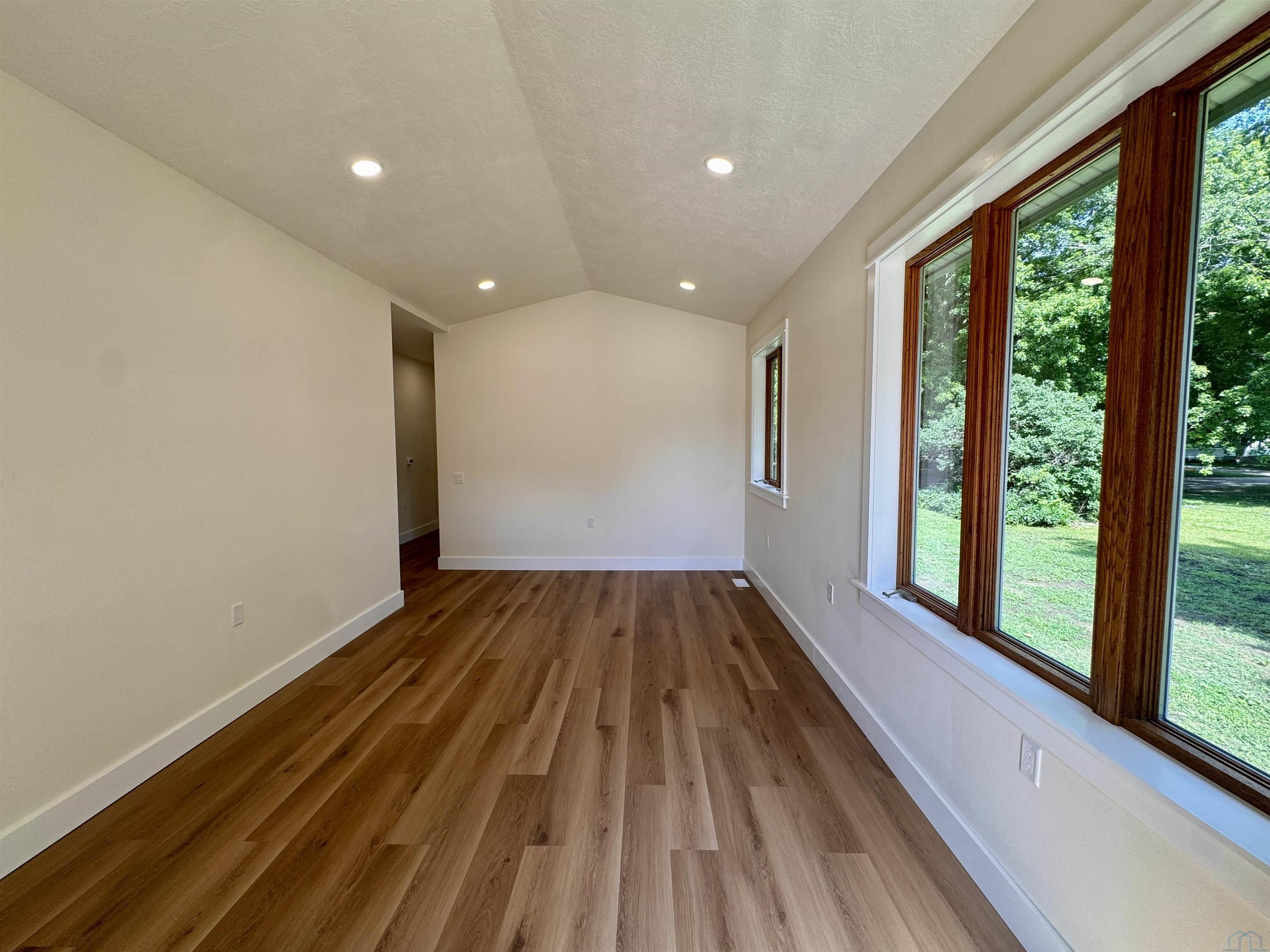 MLS #833503