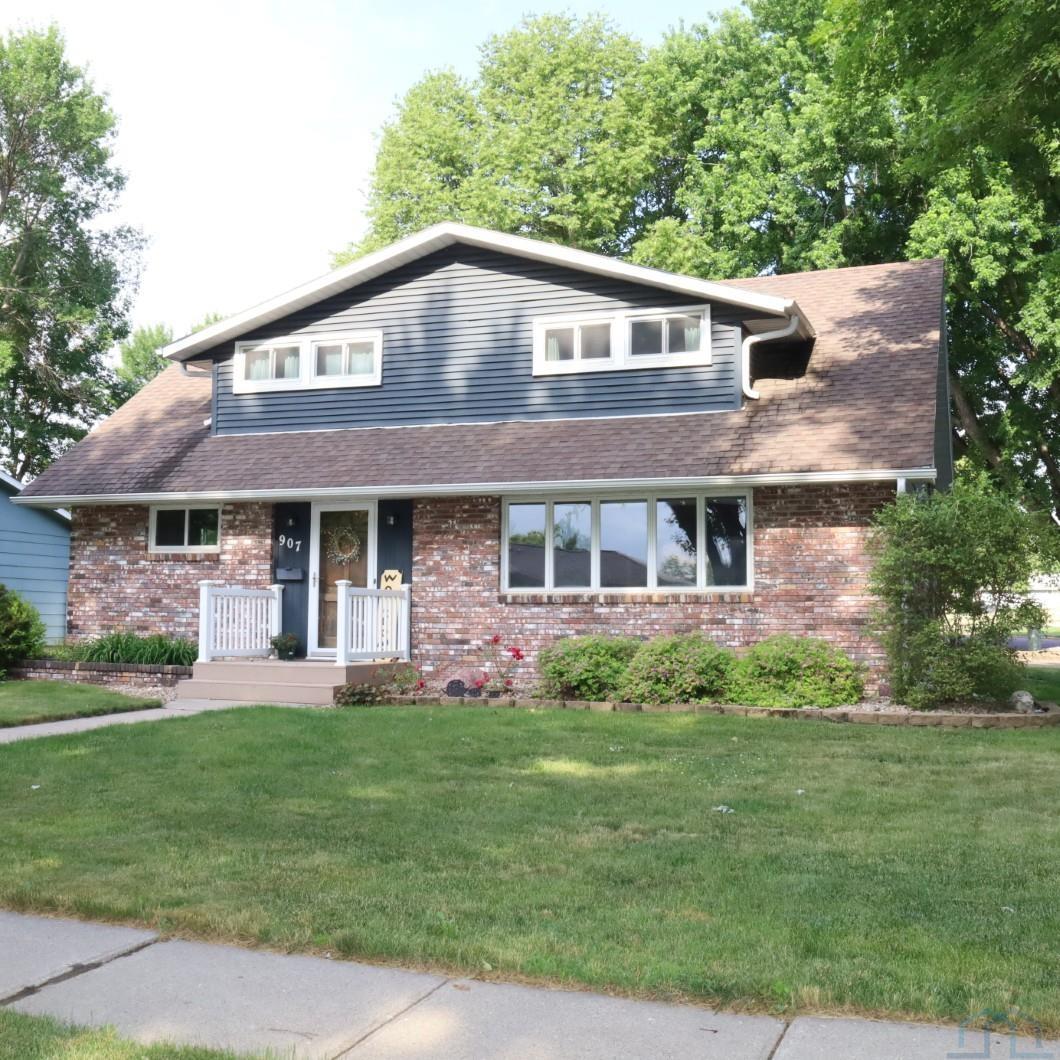 907 Greene S, Rock Rapids, IA 51246 