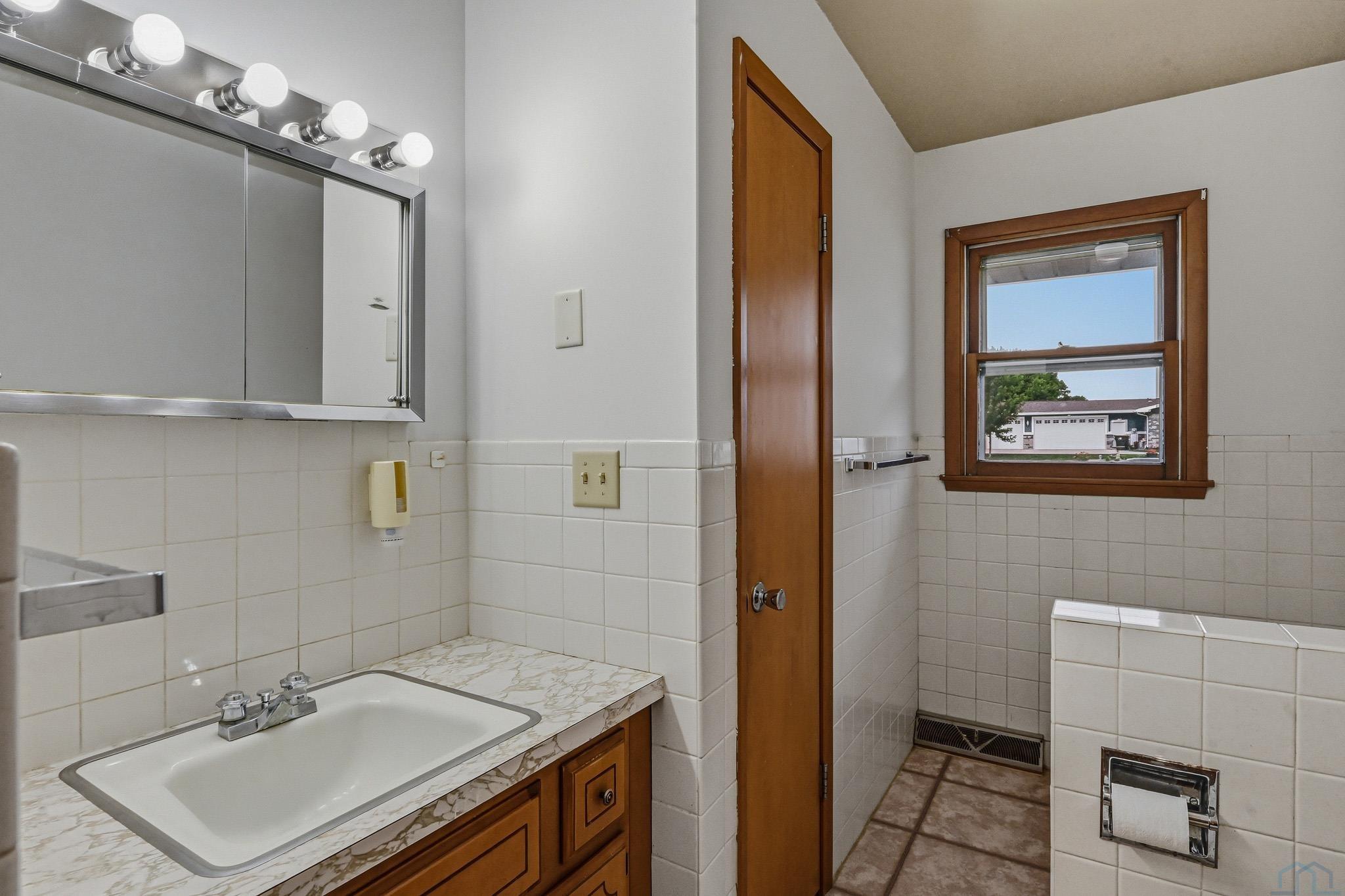 MLS #833538