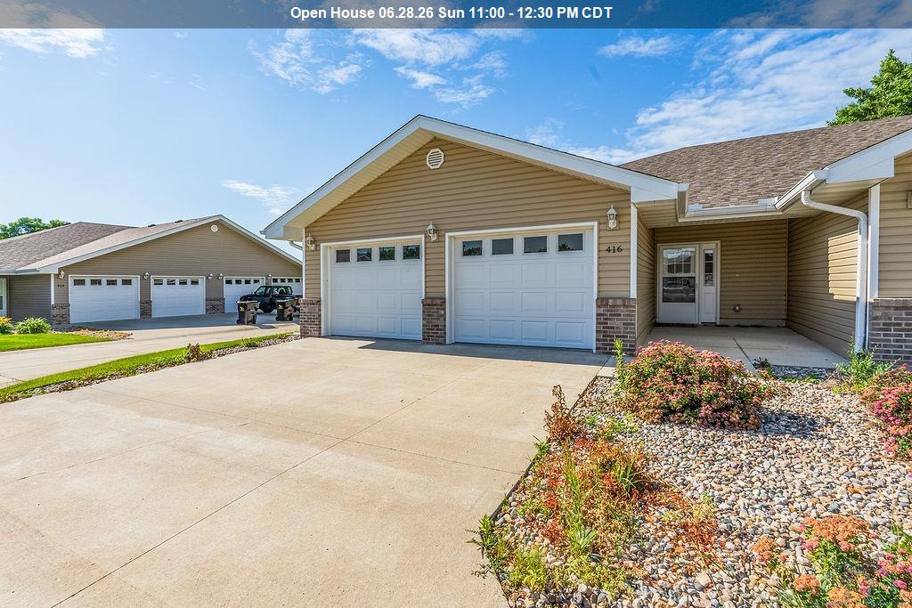 416 MAUPIN LN, Sergeant Bluff, IA 51054 