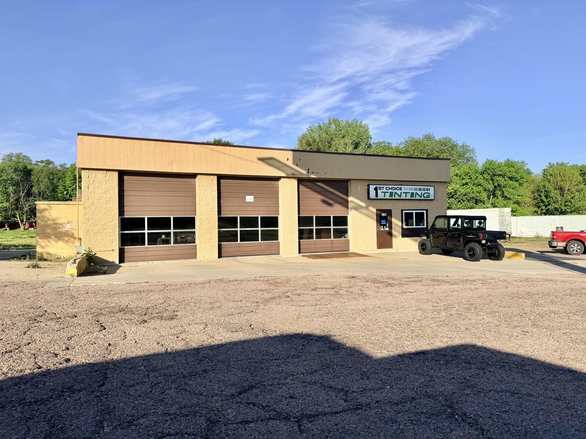 3300 Gordon Dr, Sioux City, IA 51106 