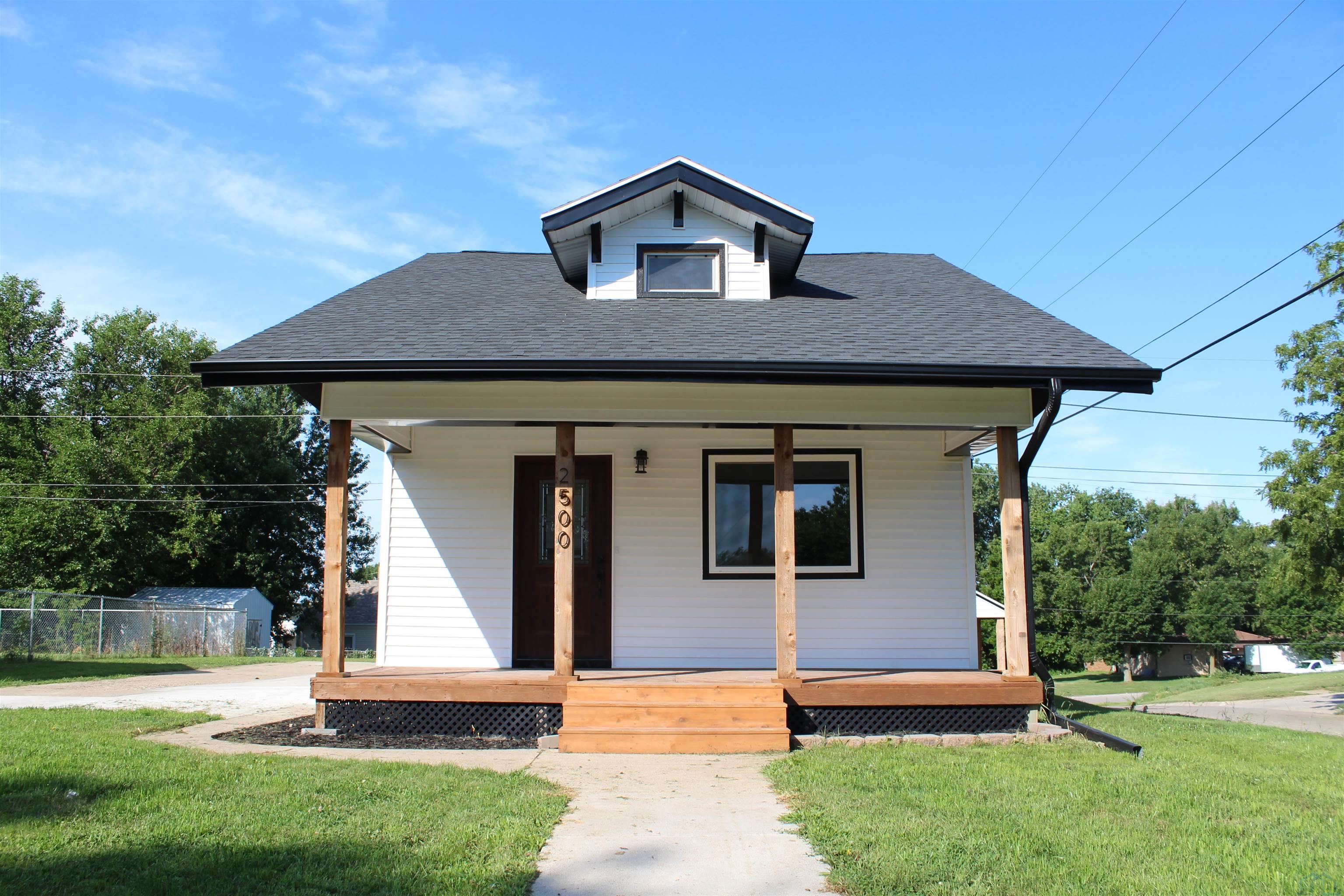2500 SHIELDS AVE, Sioux City, IA 51106 