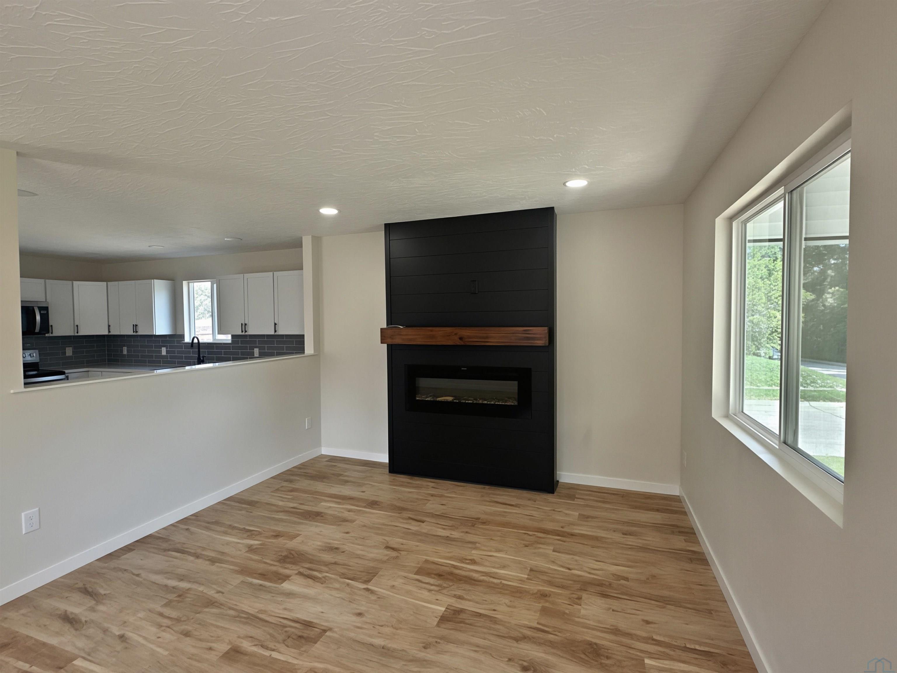 MLS #833552
