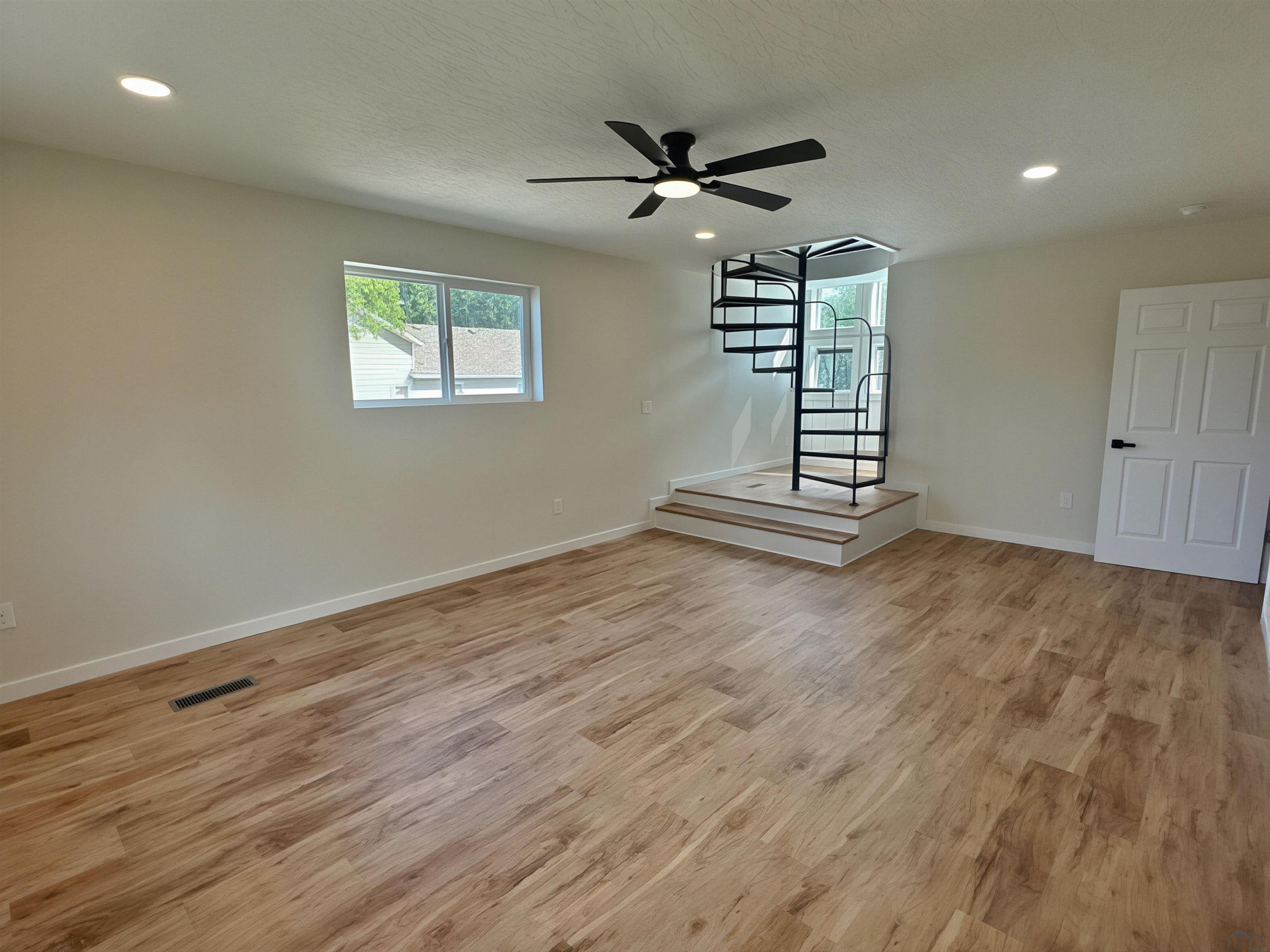 MLS #833552
