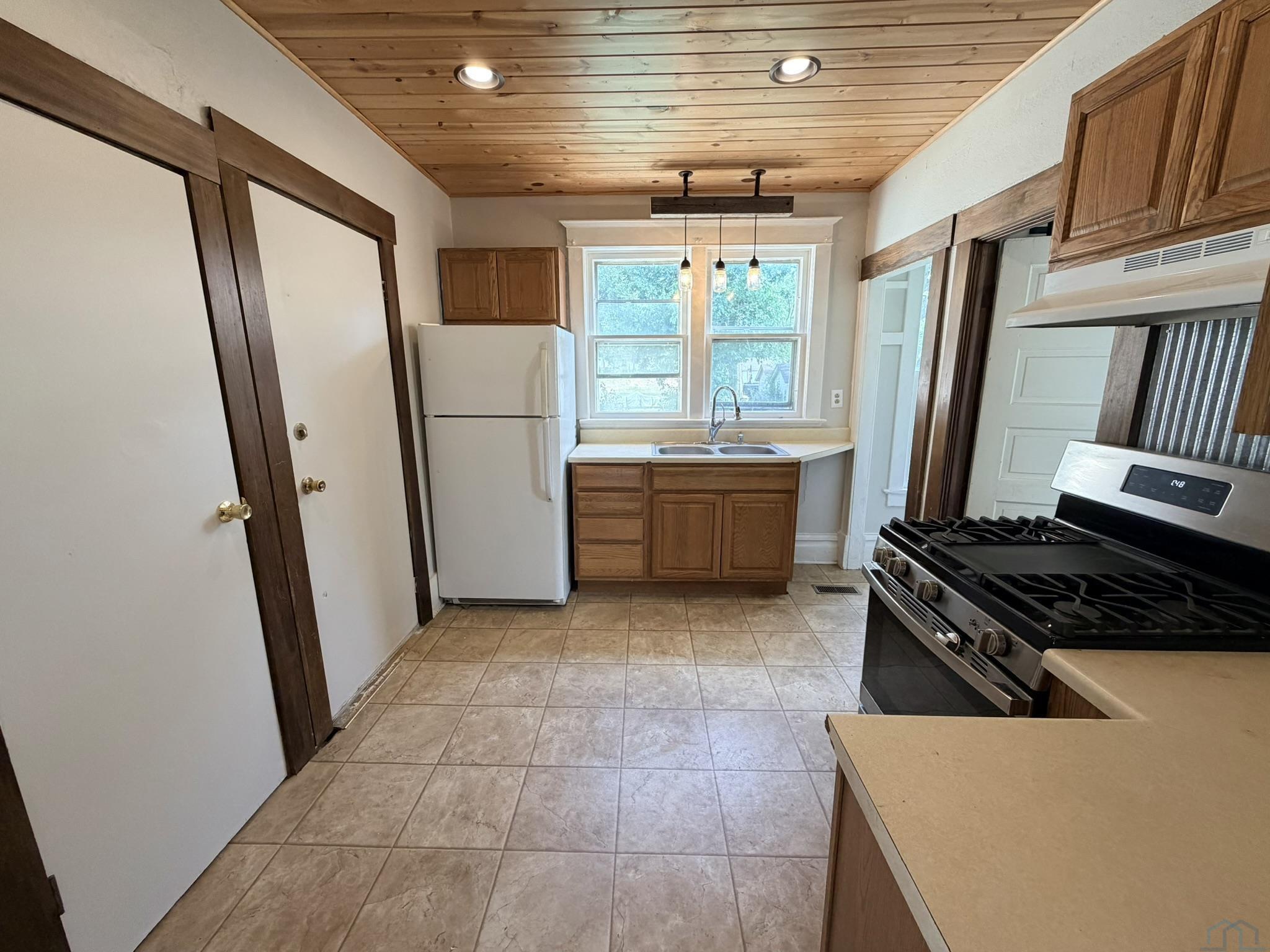 MLS #833554