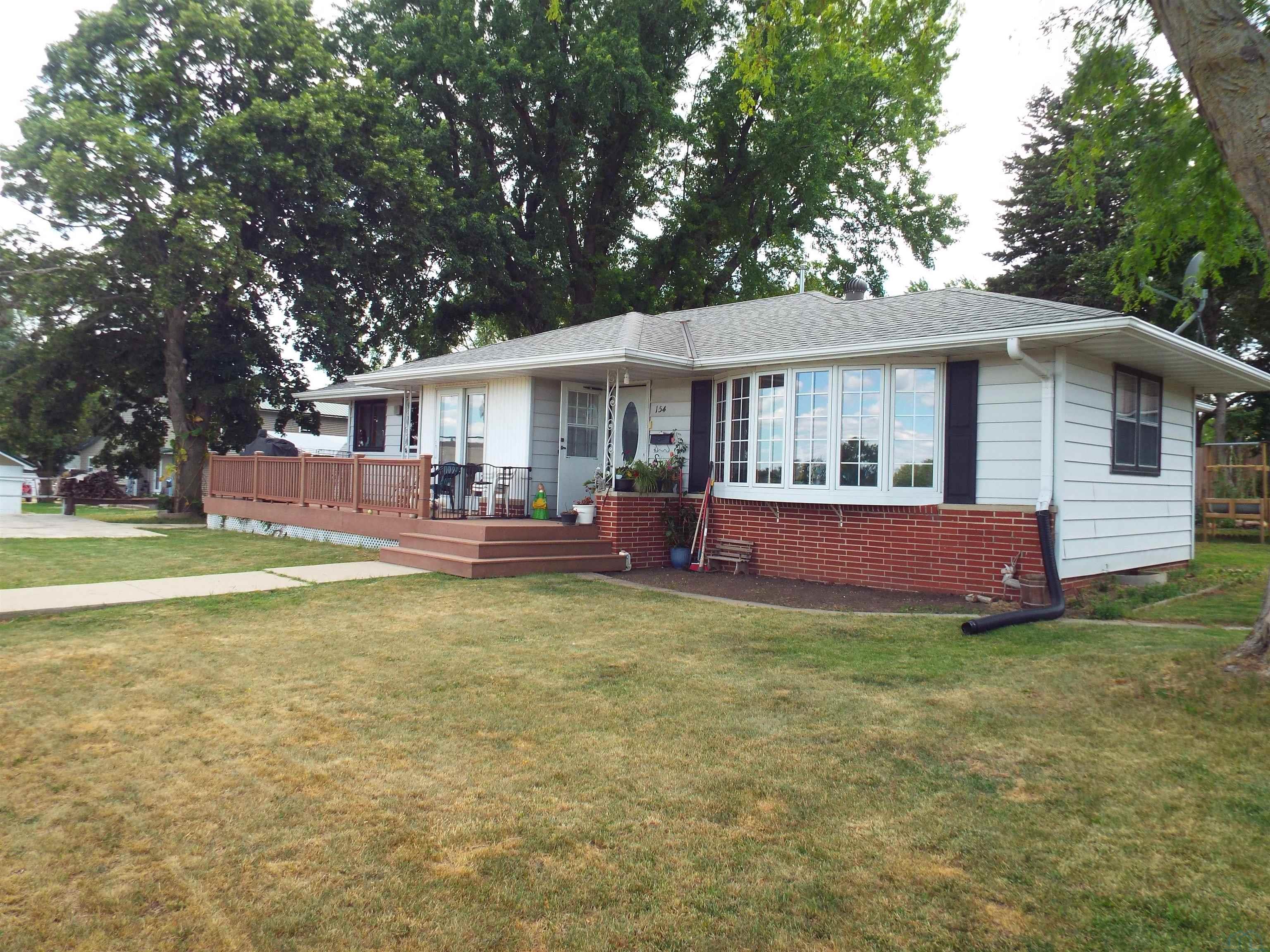 154 1st Ave.