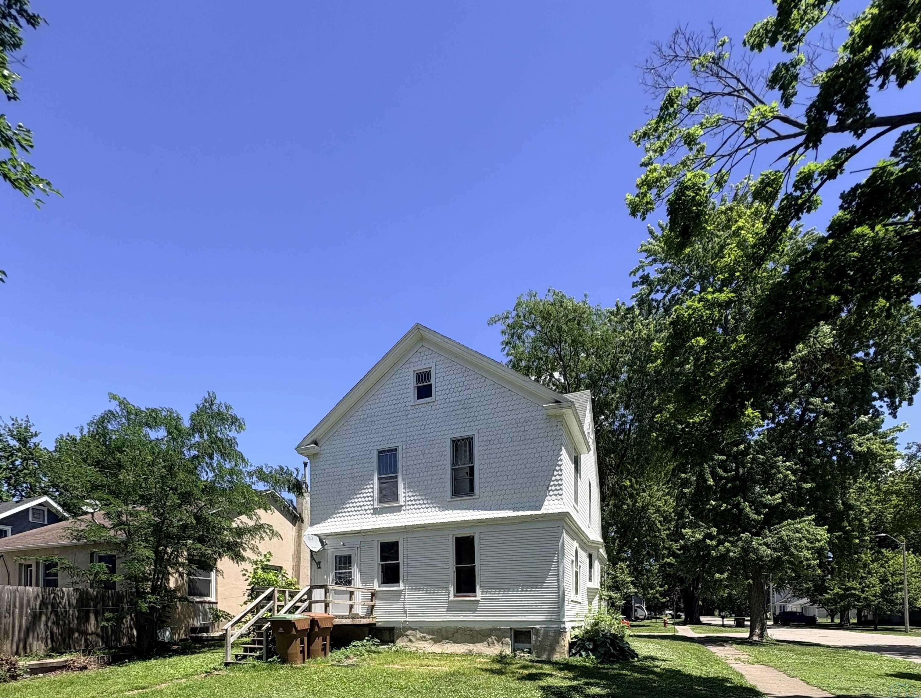 MLS #833556