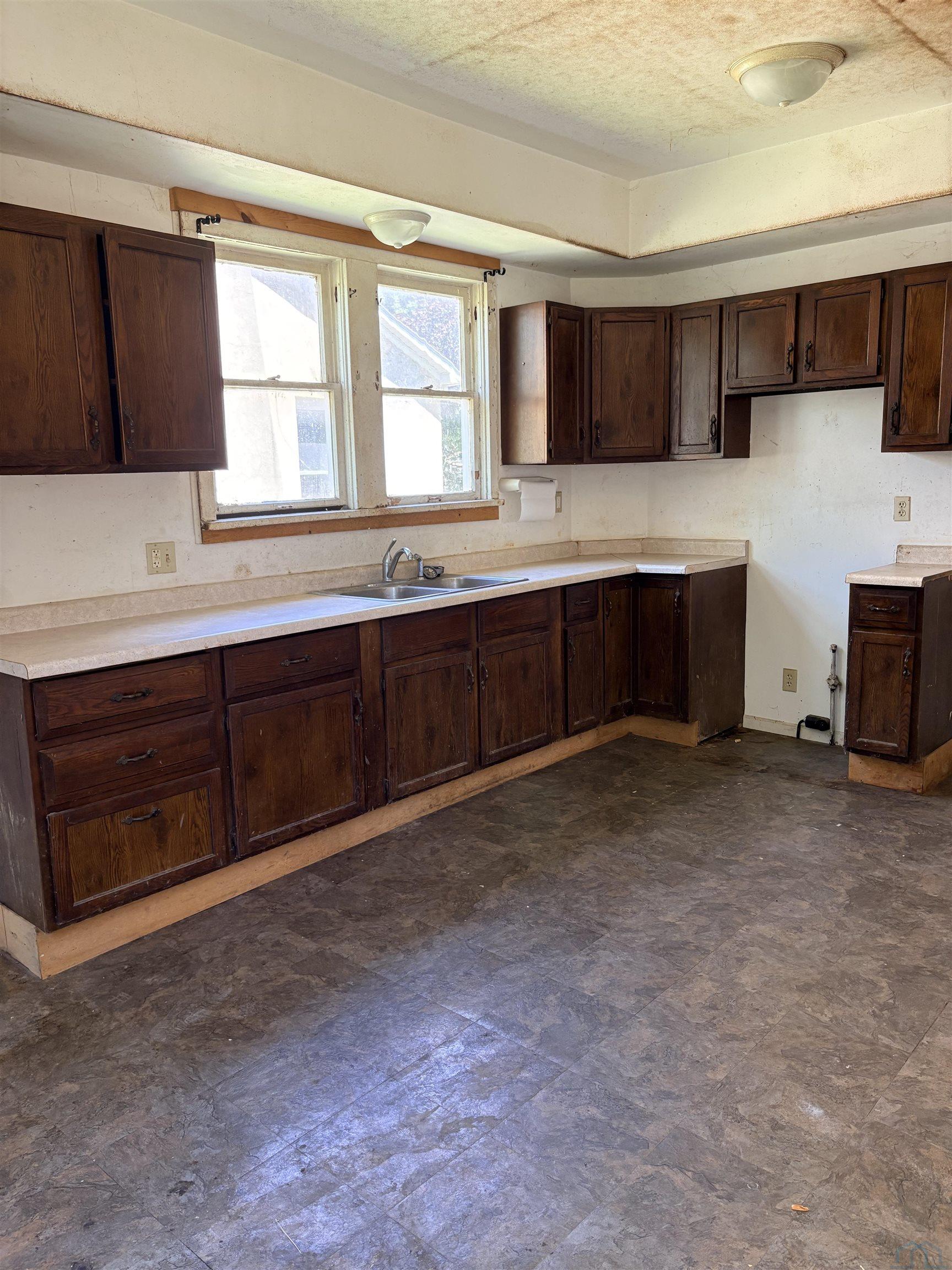 MLS #833556