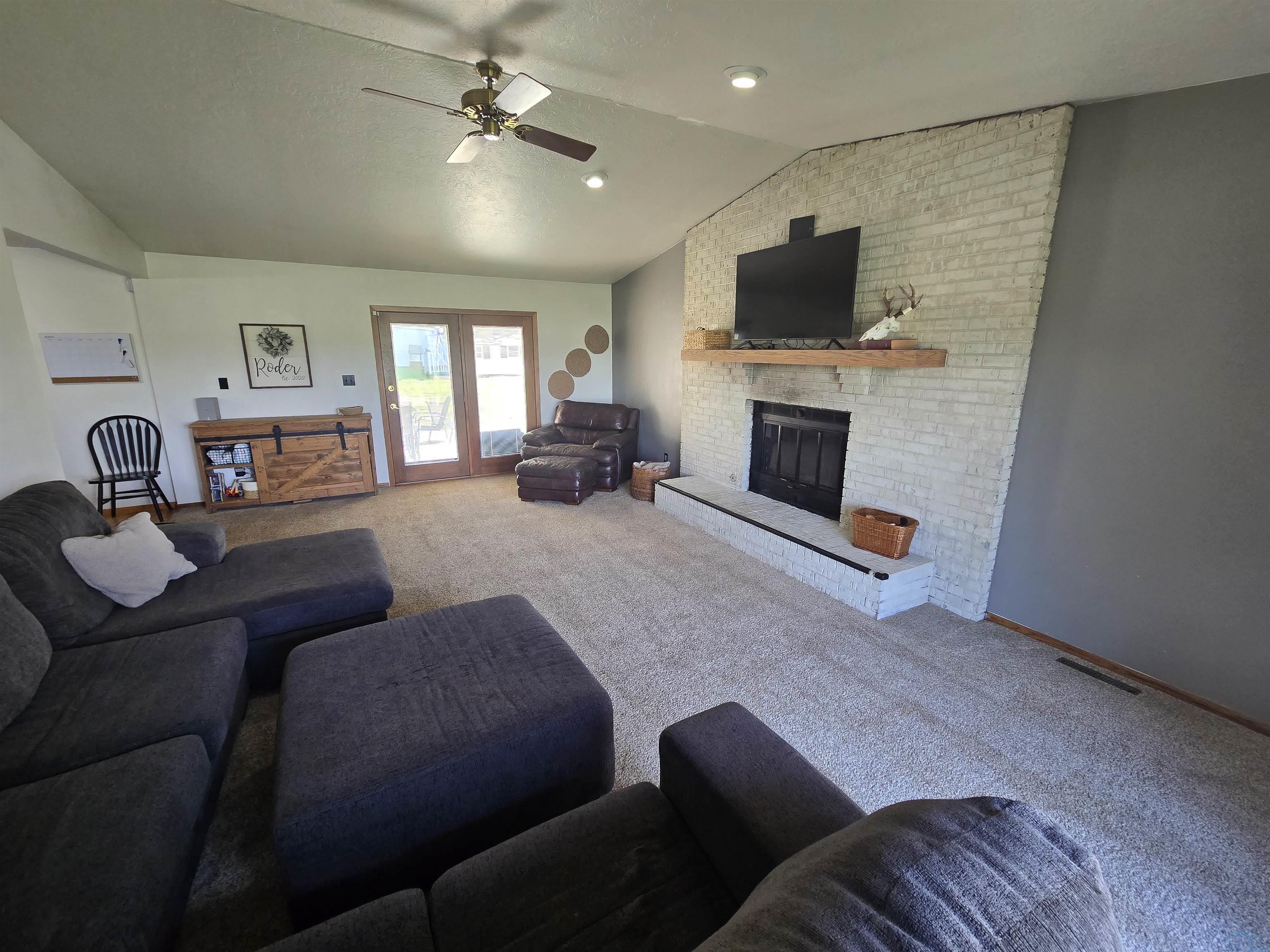 MLS #833557