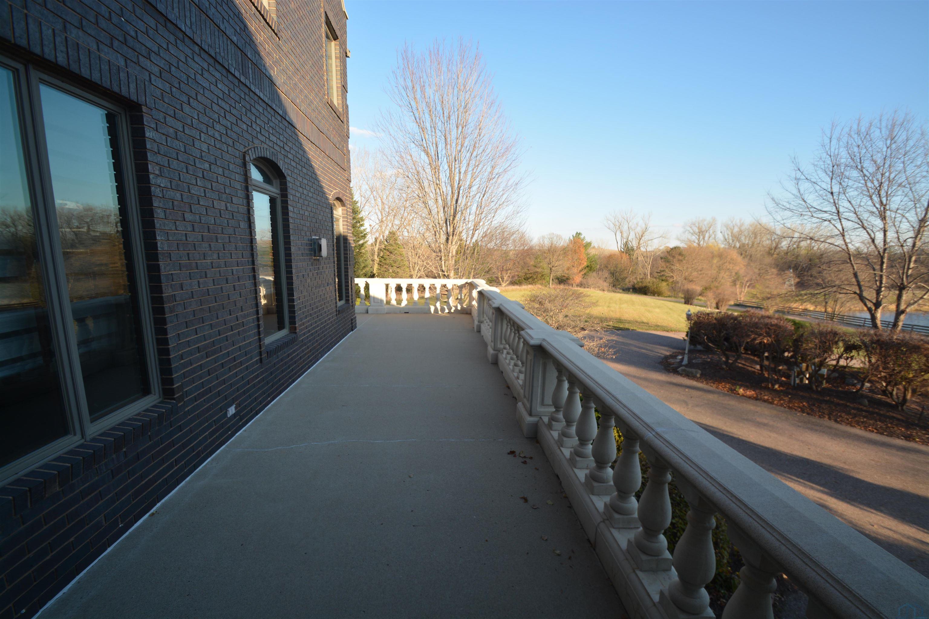 MLS #833558