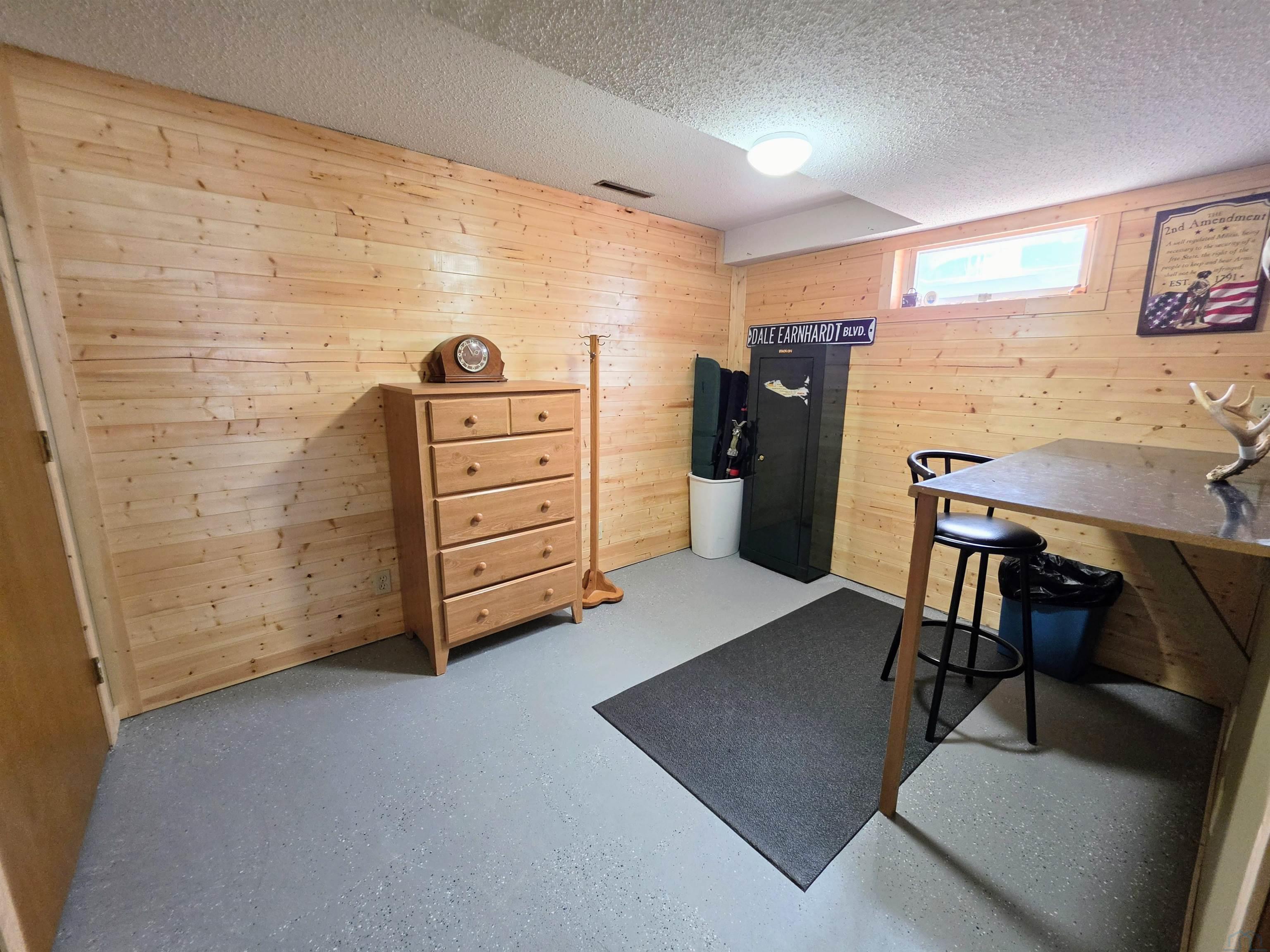 MLS #833560