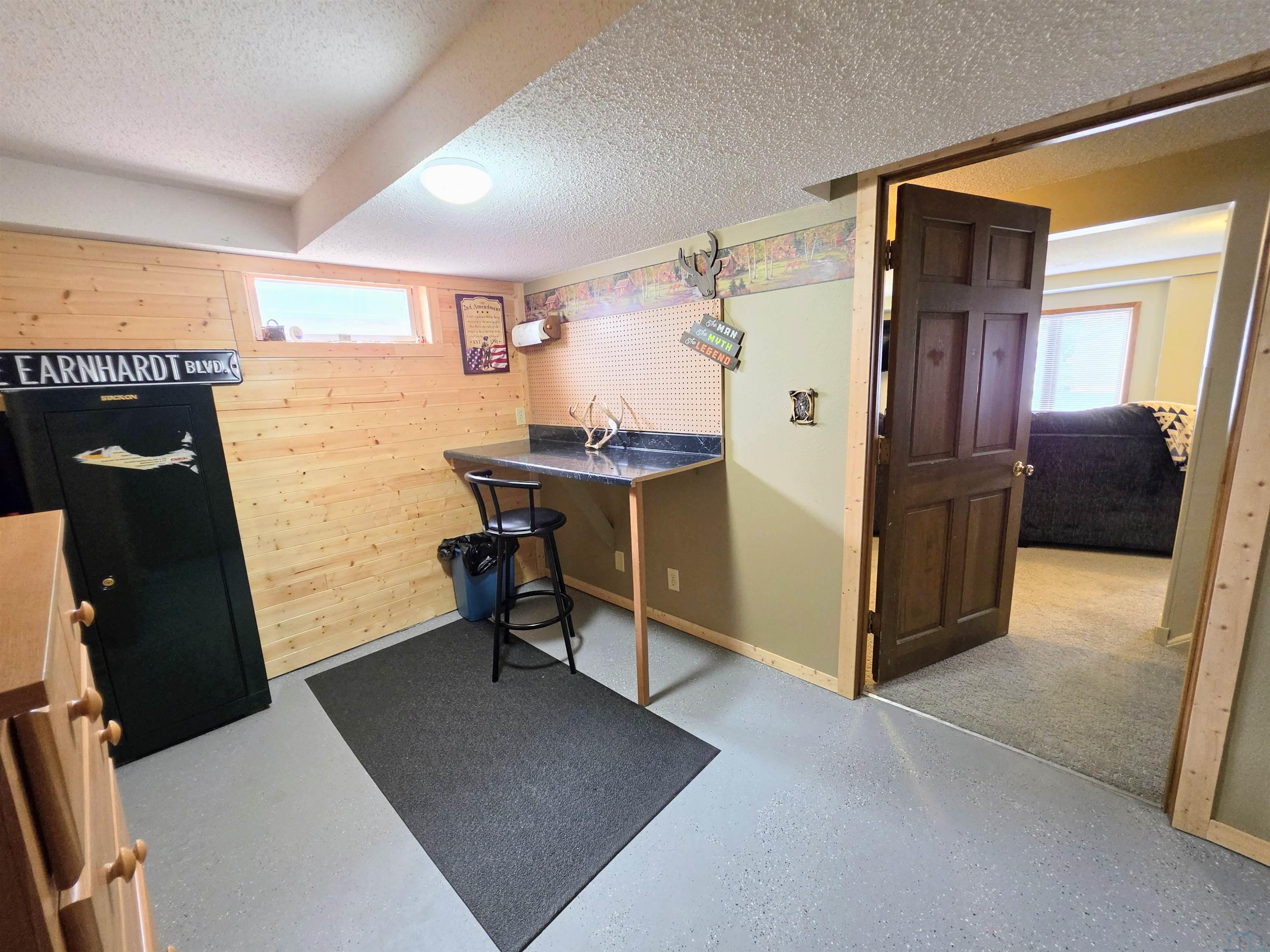 MLS #833560