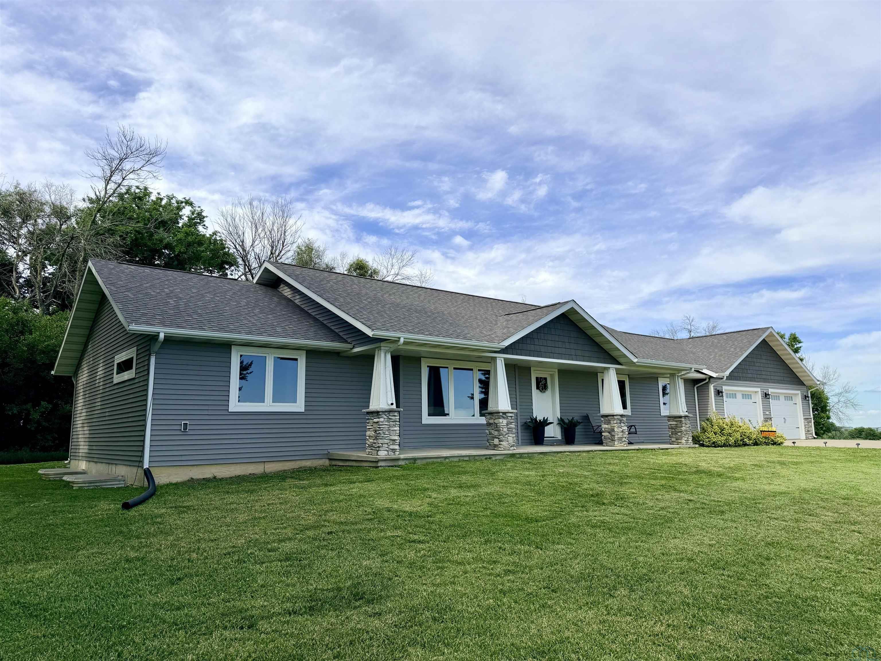 2054 ESTHER AVE, Schaller, IA 51053 