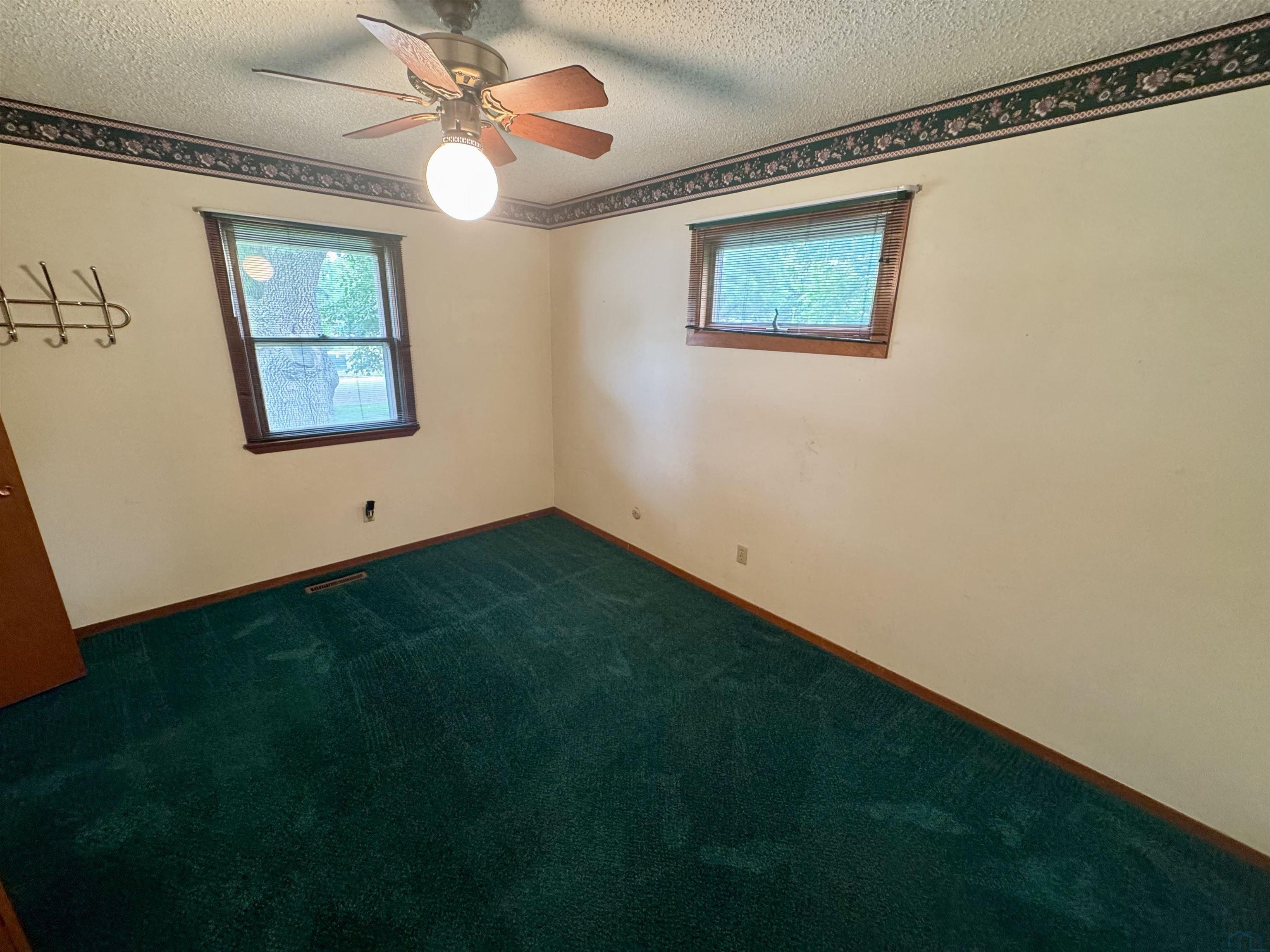 MLS #833566