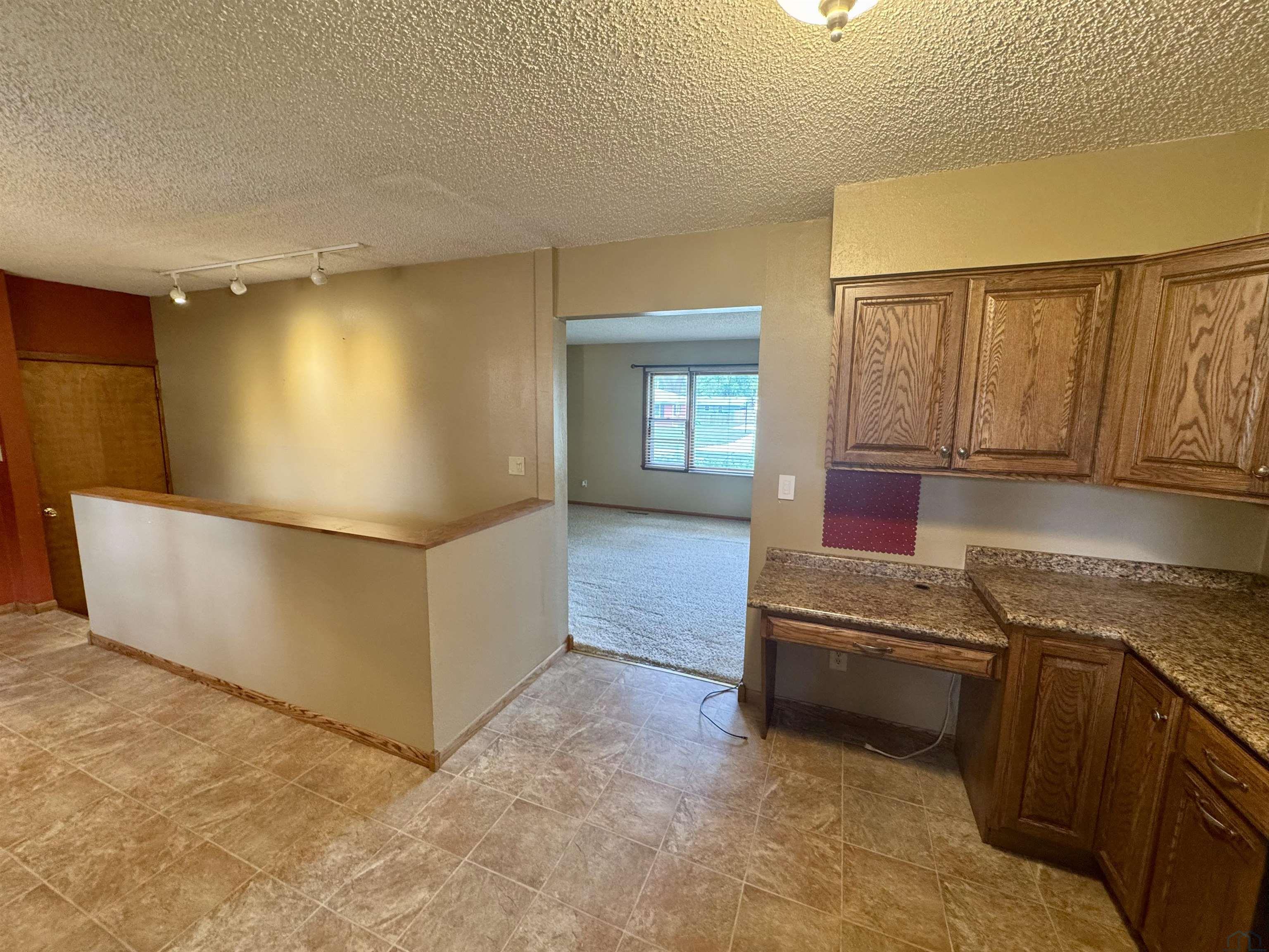 MLS #833566