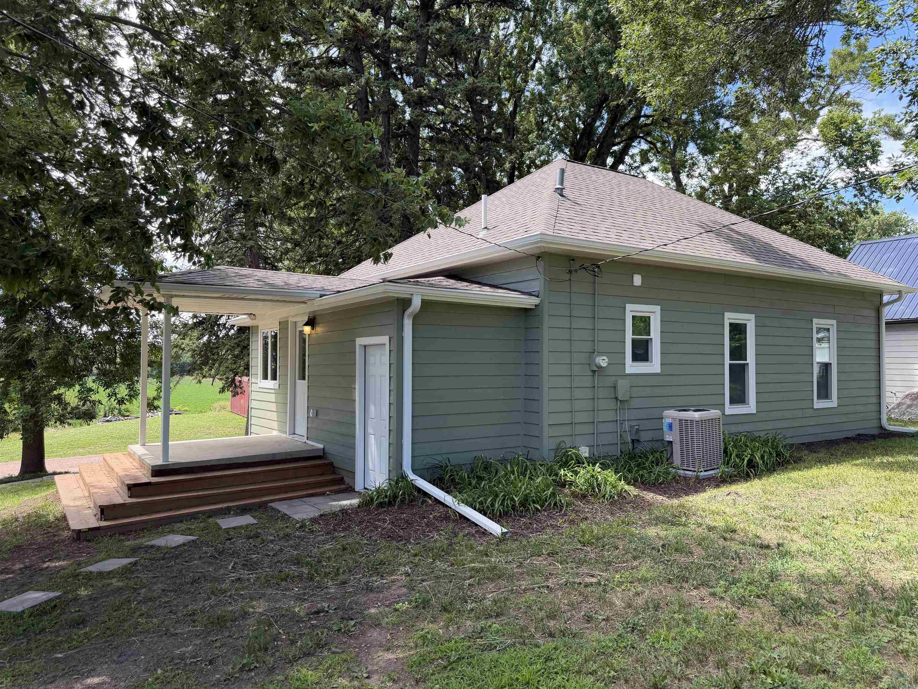 MLS #833568