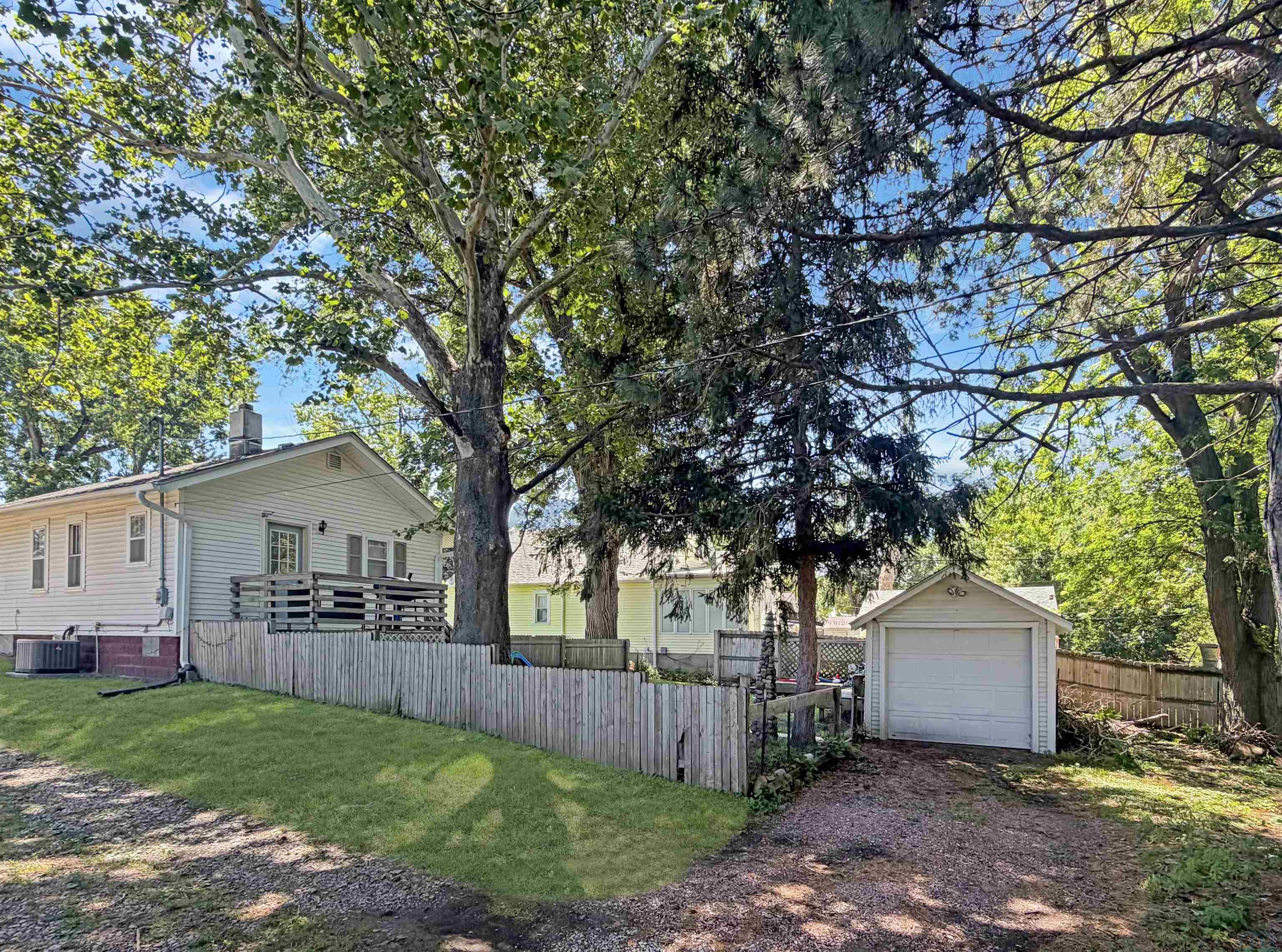 MLS #833574