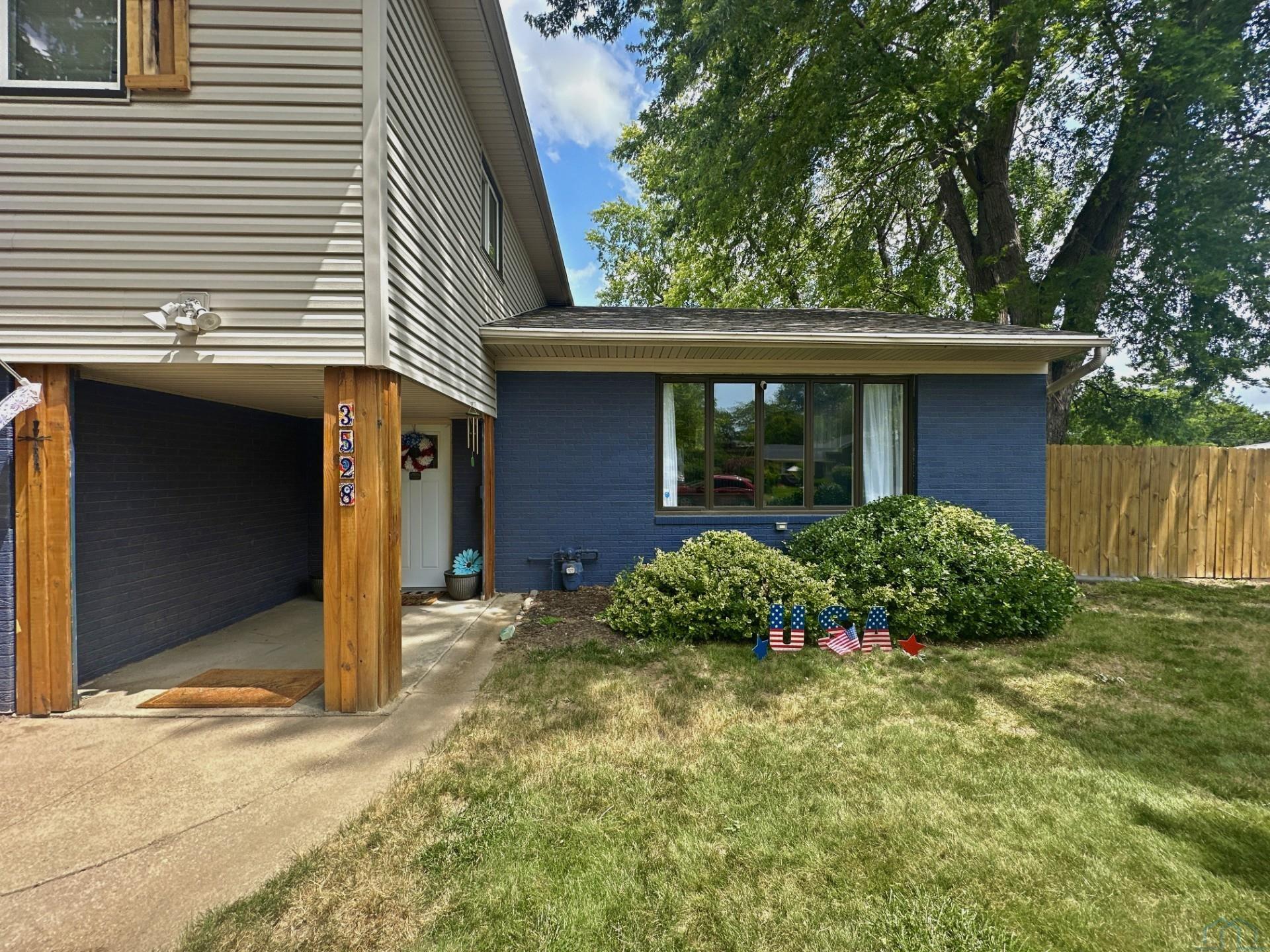 MLS #833578