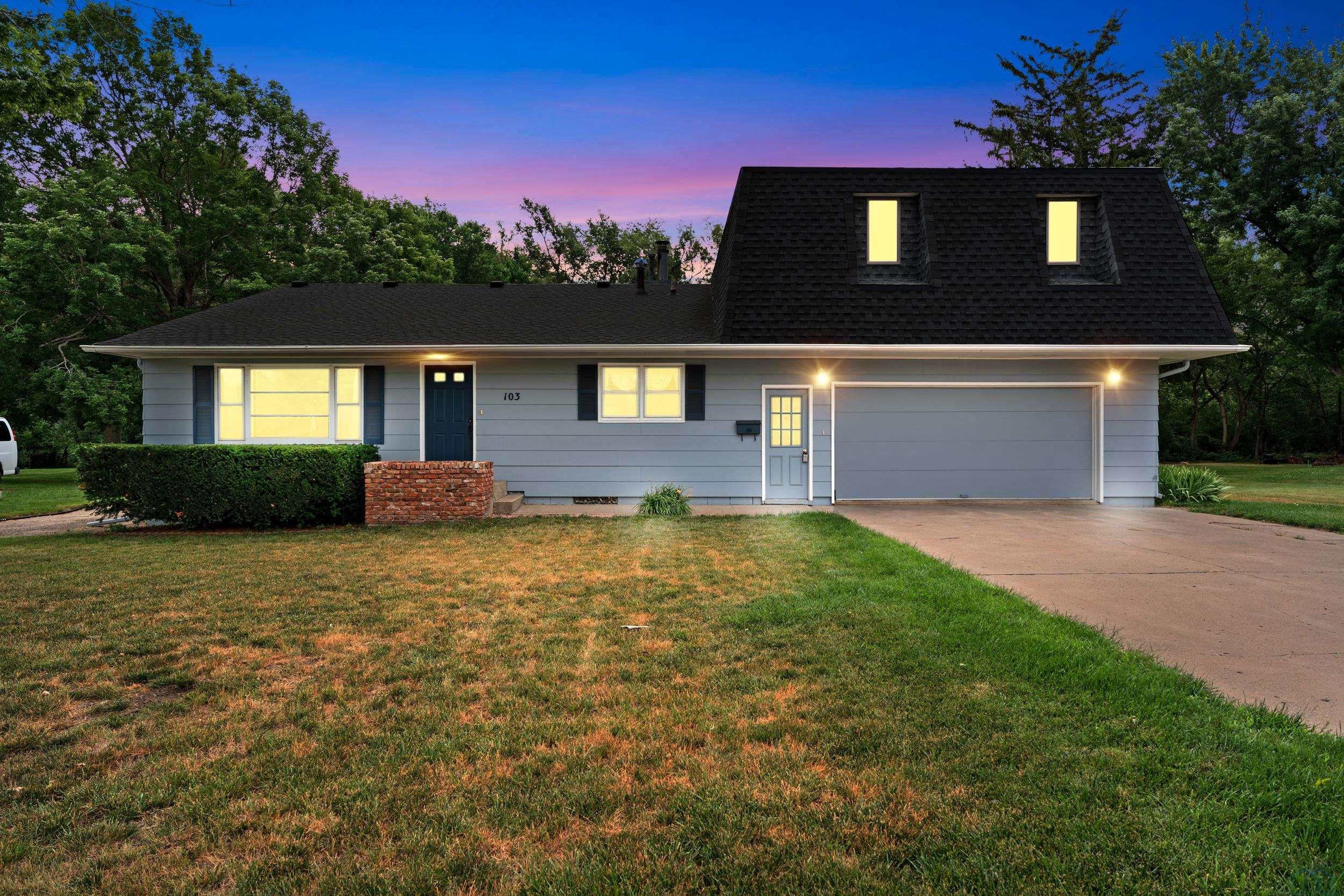 103 Prentis, Vermillion, SD 57069 