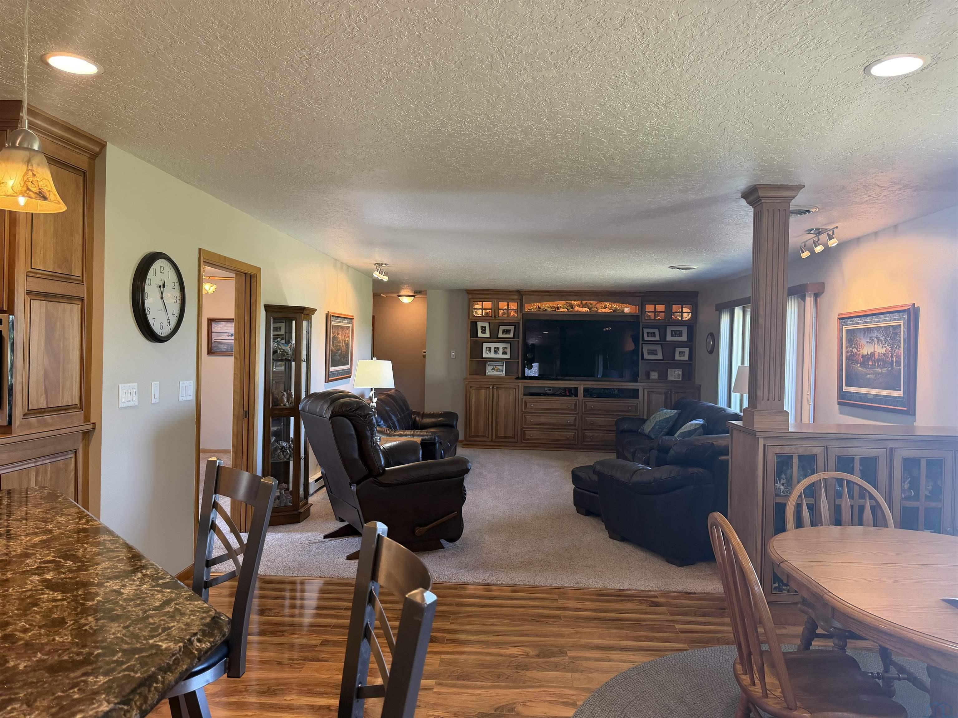 MLS #833580
