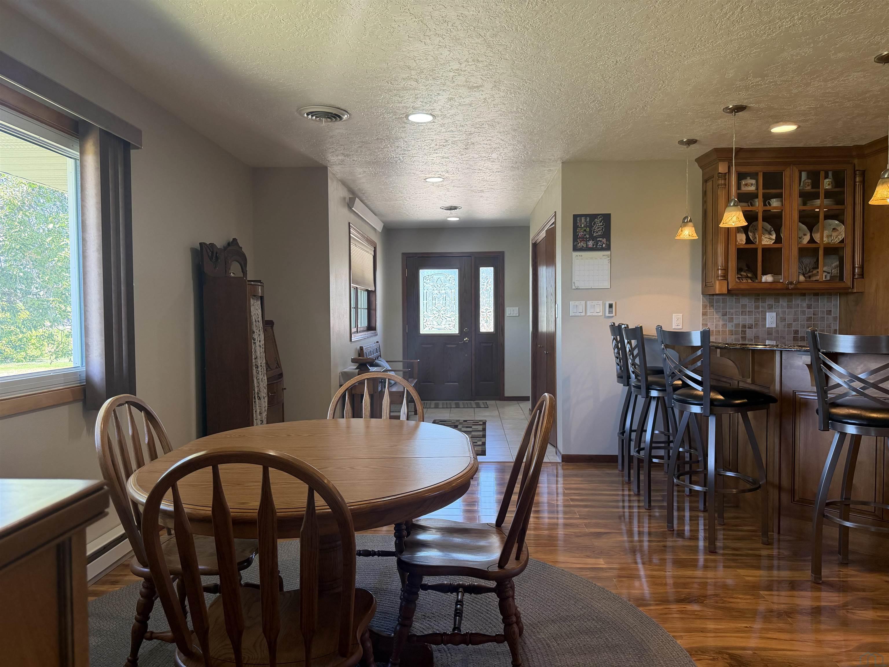 MLS #833580