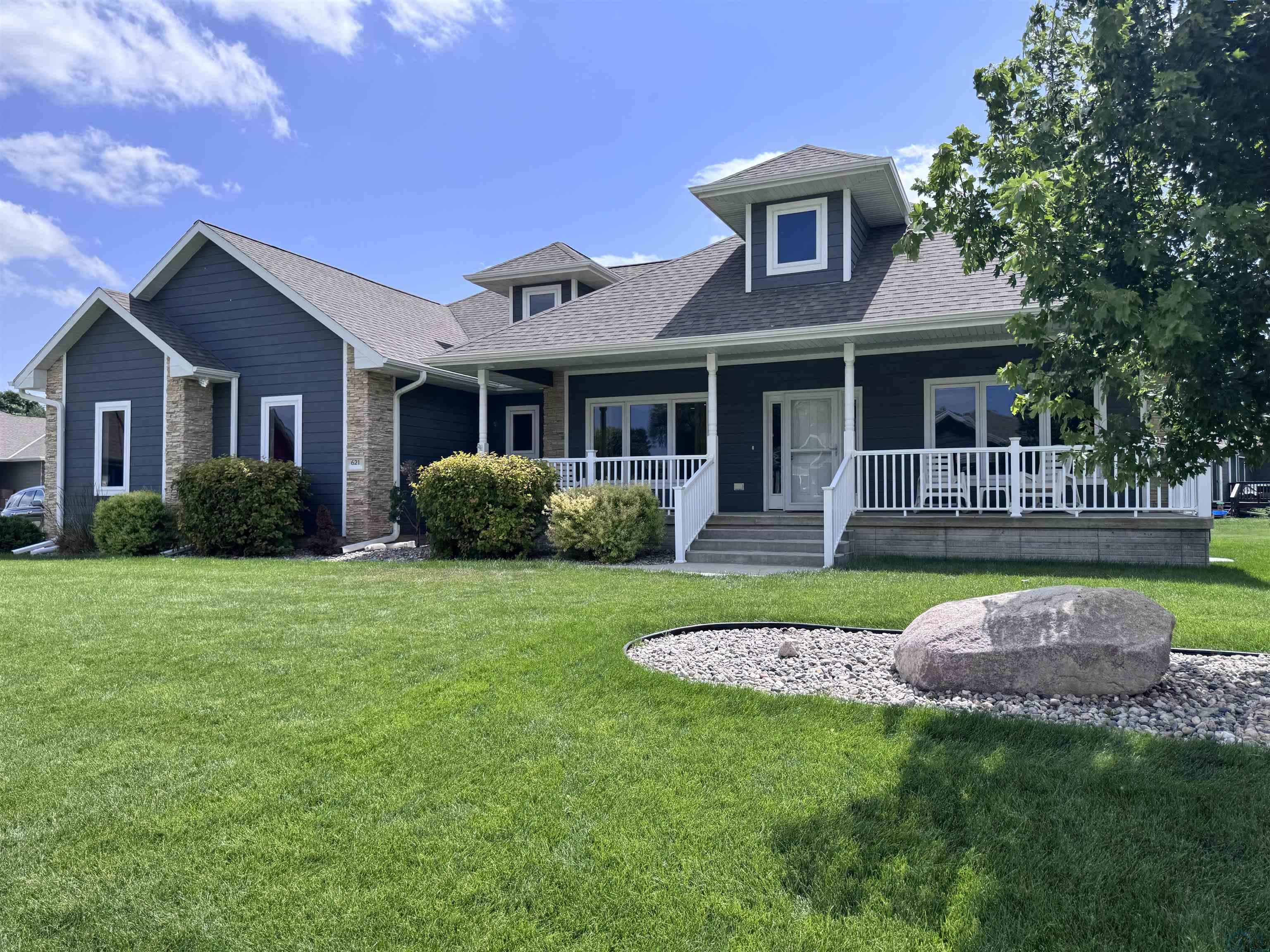 621 Bluestem Trail