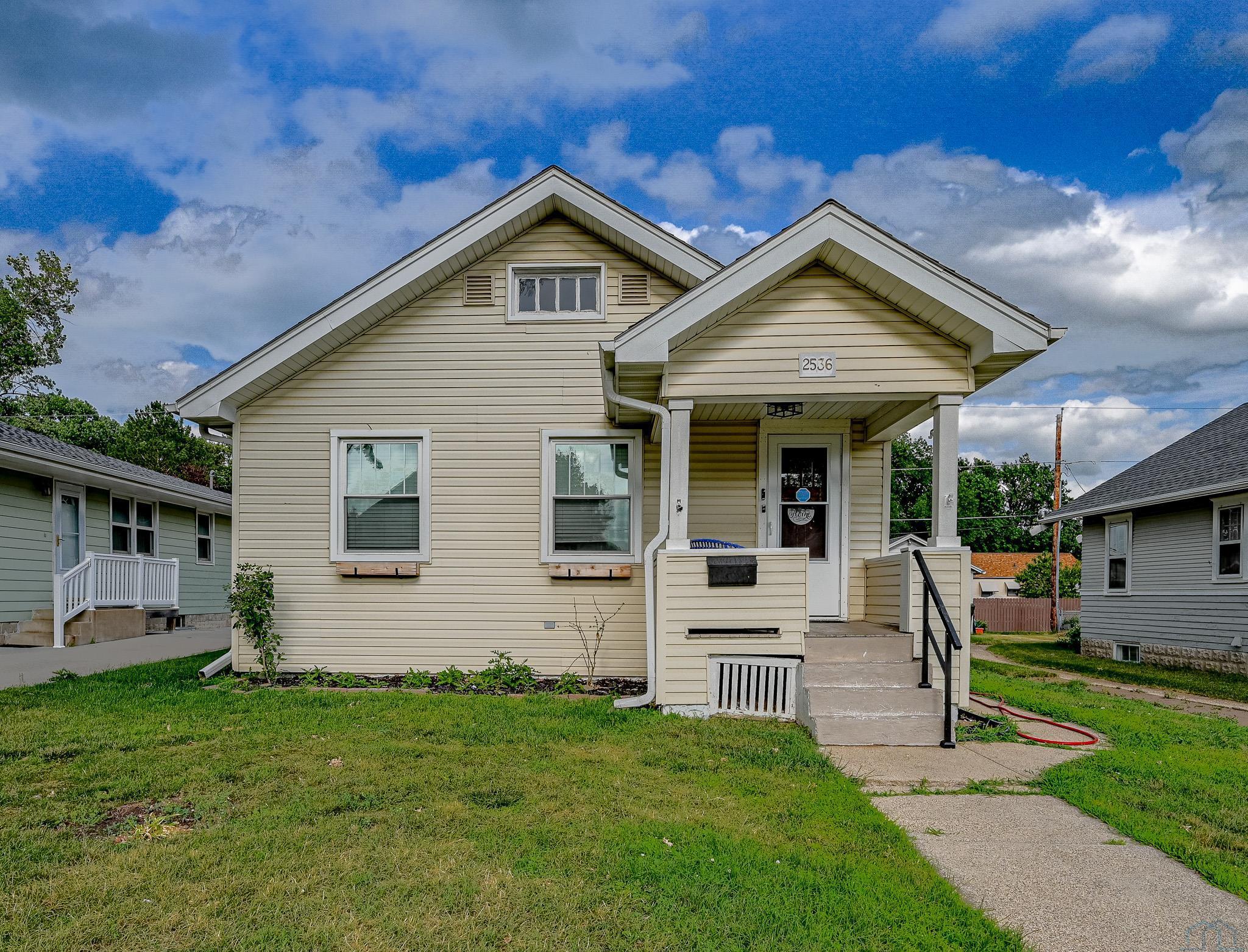 2536 CYPRESS ST S, Sioux City, IA 51106 